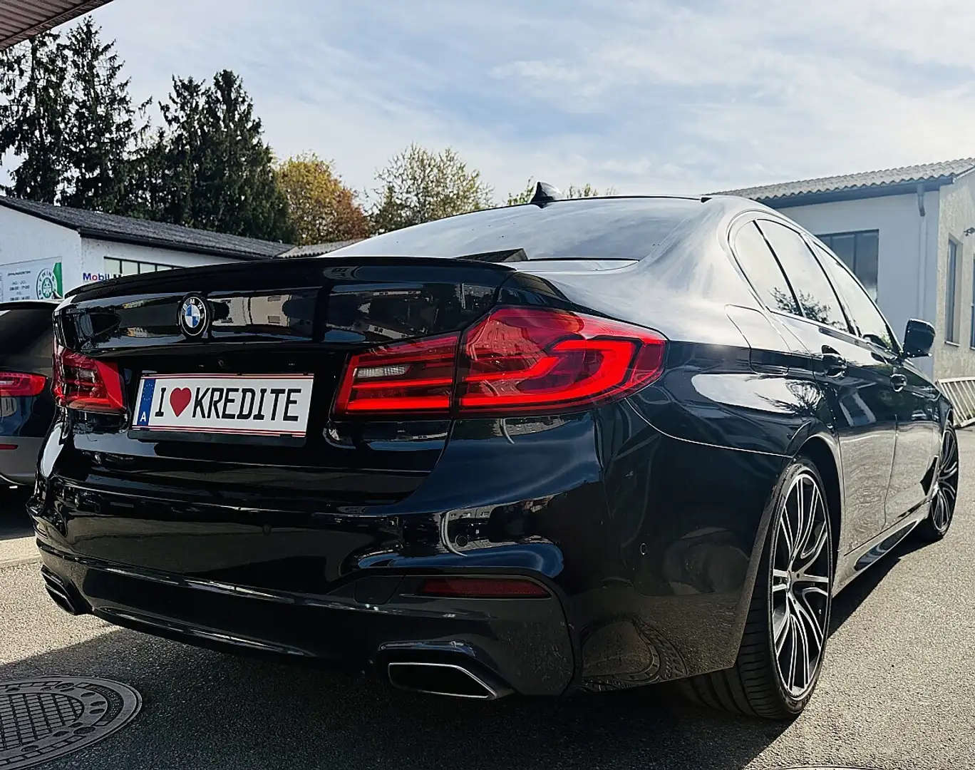BMW 530 d Aut. Schwarz - 2