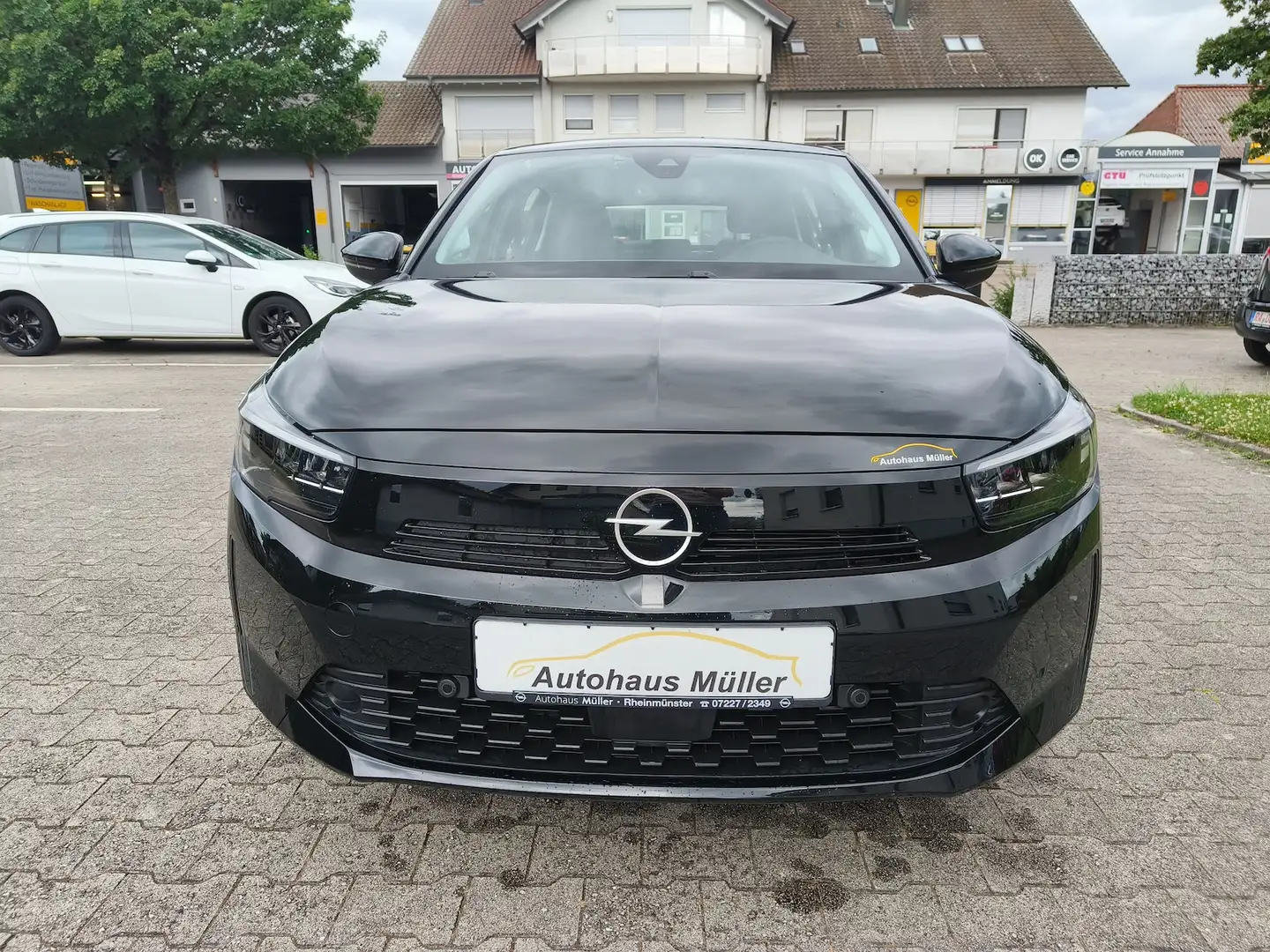Opel Corsa Basis Schwarz - 2