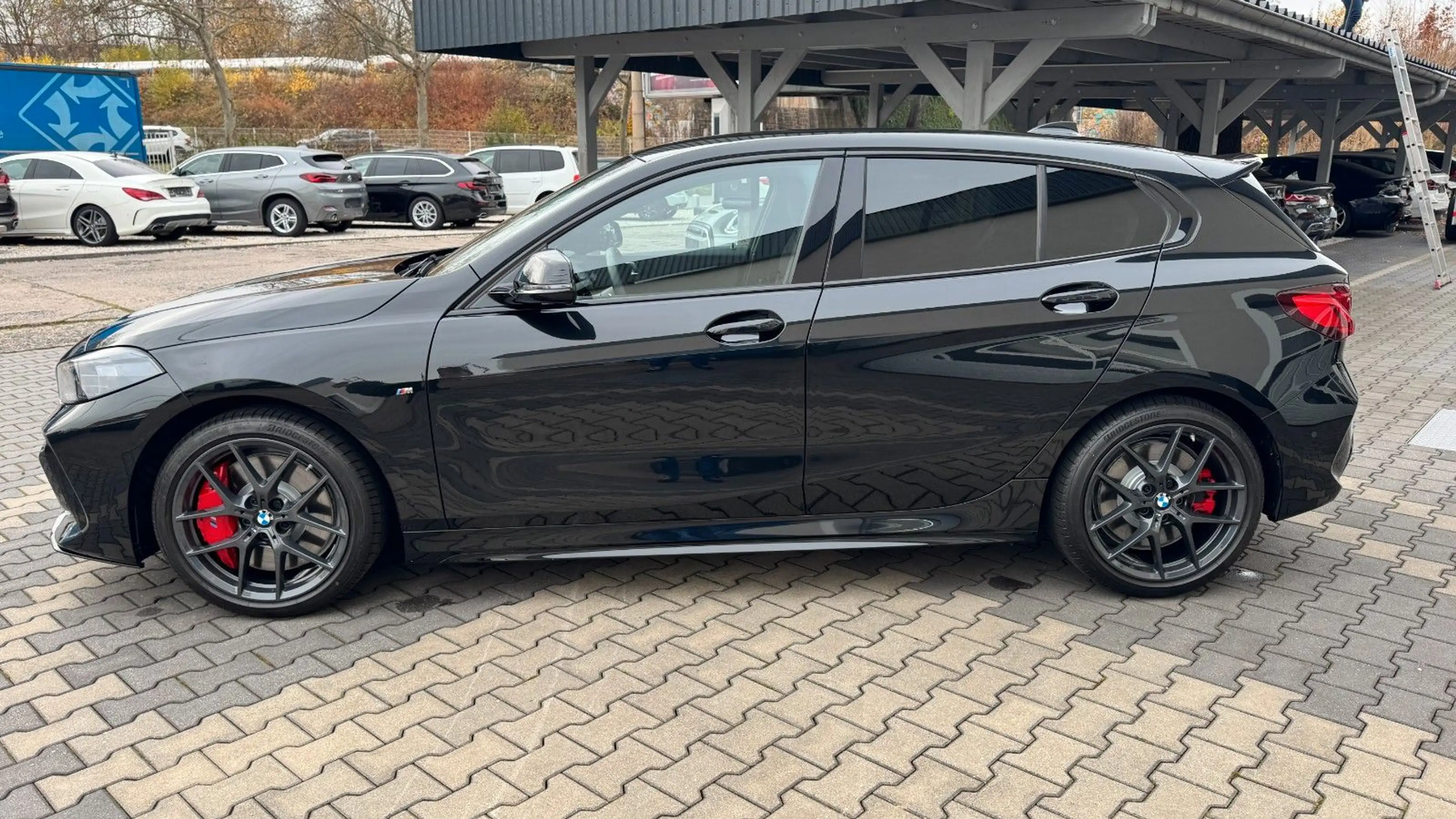 BMW 135 i Edition Colorvision Komf DAB H&K Lenkheiz — photo 3