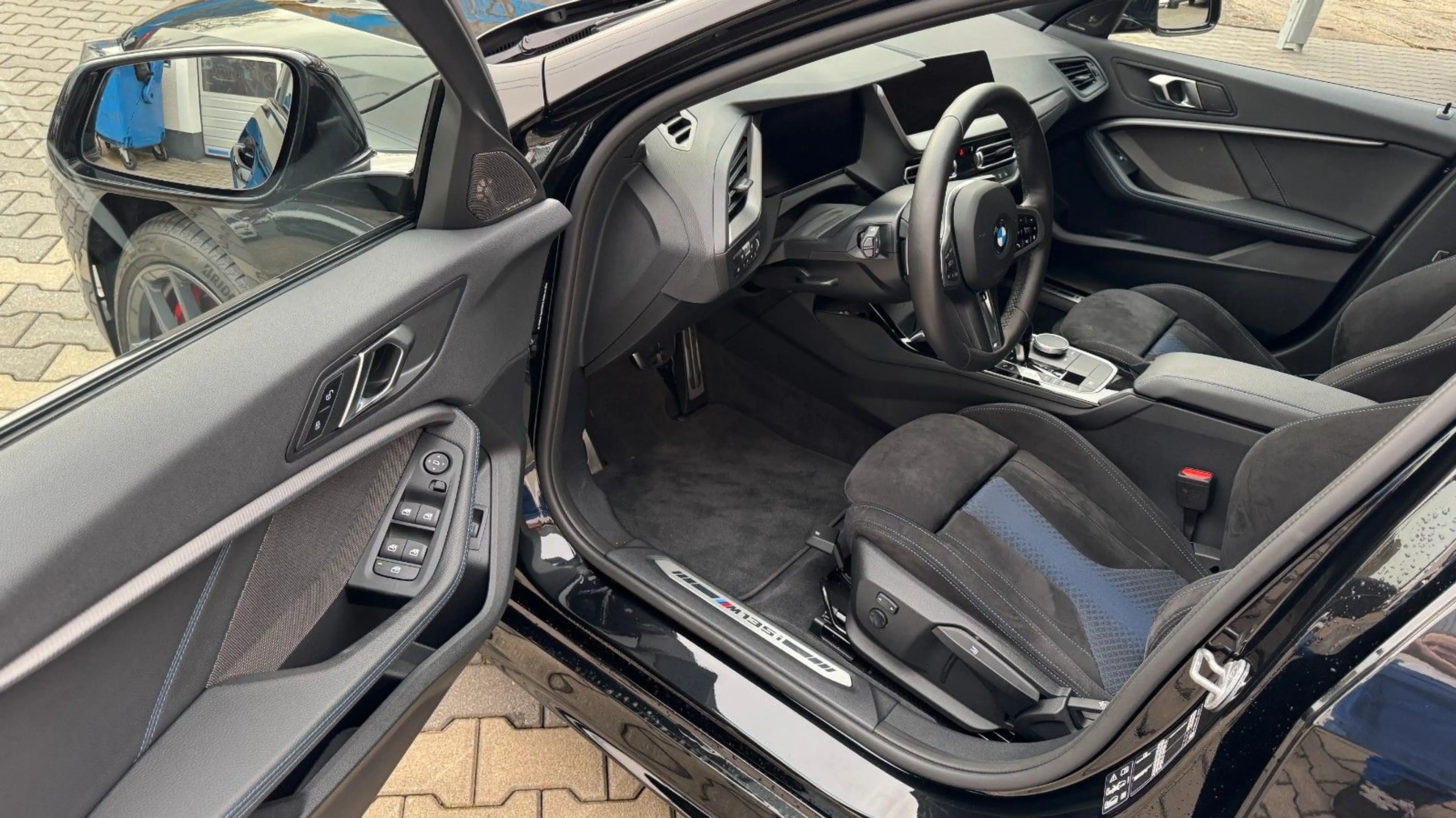 BMW 135 i Edition Colorvision Komf DAB H&K Lenkheiz — photo 10