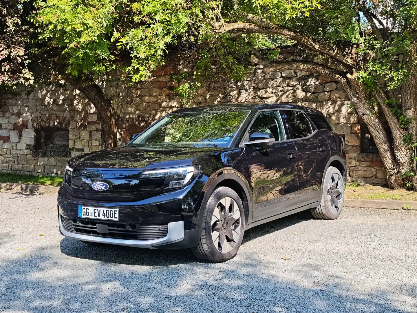 Ford Explorer Explorer EV Premium AWD 79 kWh, Wärmepumpe, HUD Schwarz - 2