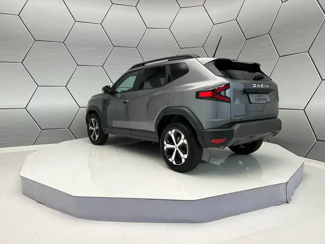 Dacia Duster view 4