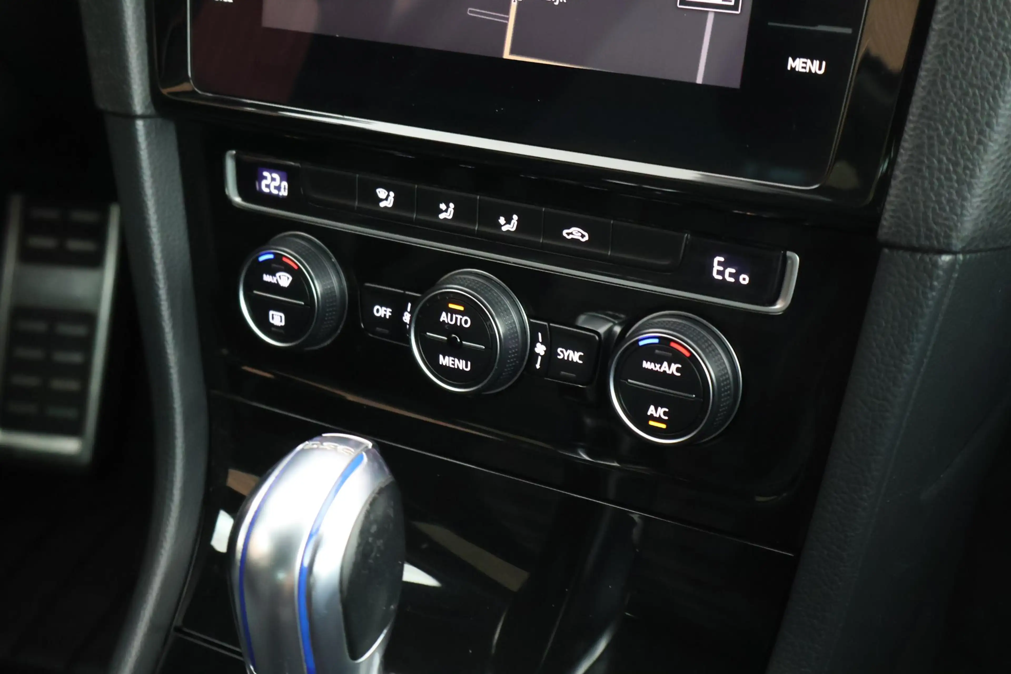 Volkswagen Golf GTE 1.4 TSI 204pk PHEV Trekhaak LED ACC Navigatie Park — photo 34