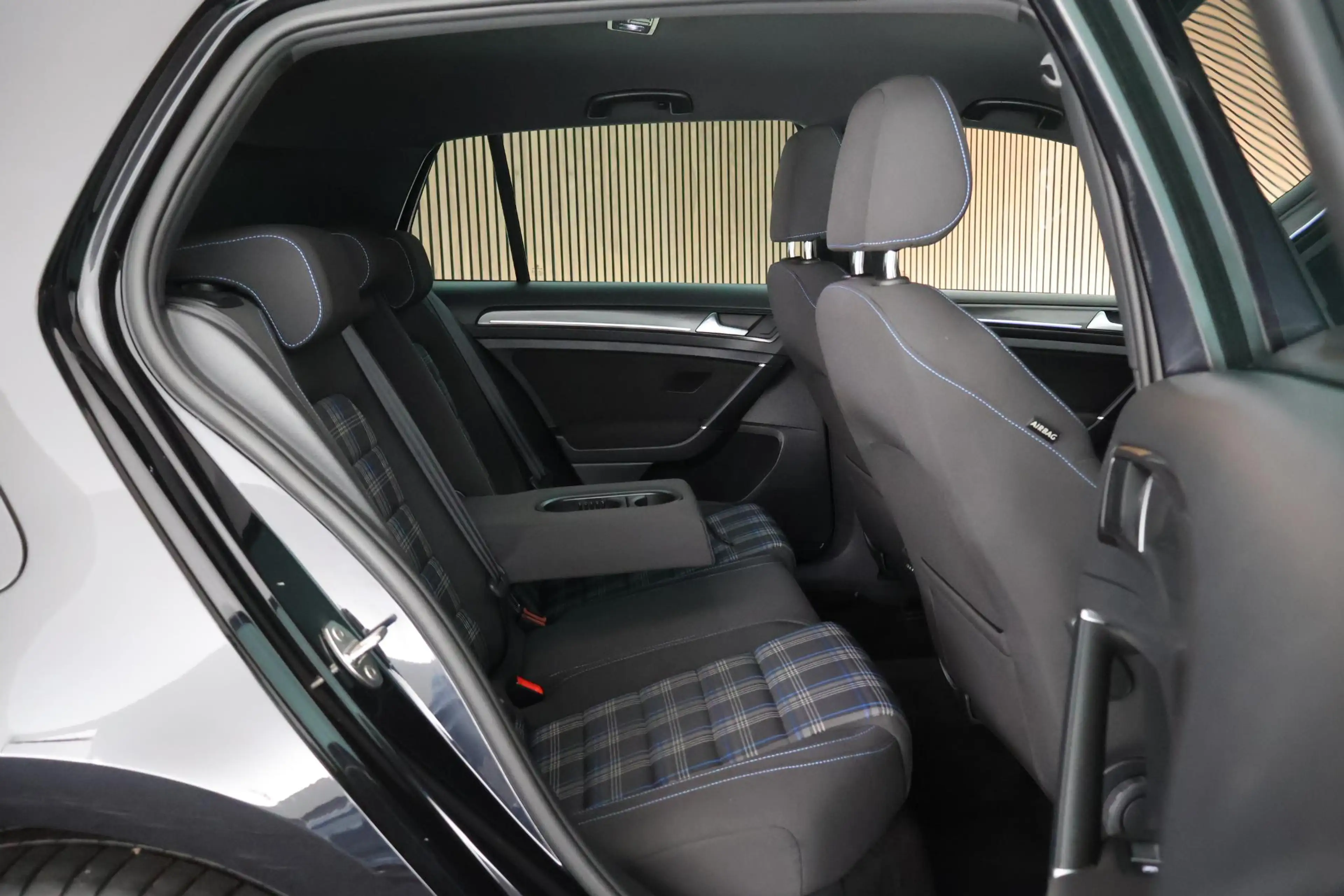 Volkswagen Golf GTE 1.4 TSI 204pk PHEV Trekhaak LED ACC Navigatie Park — photo 11