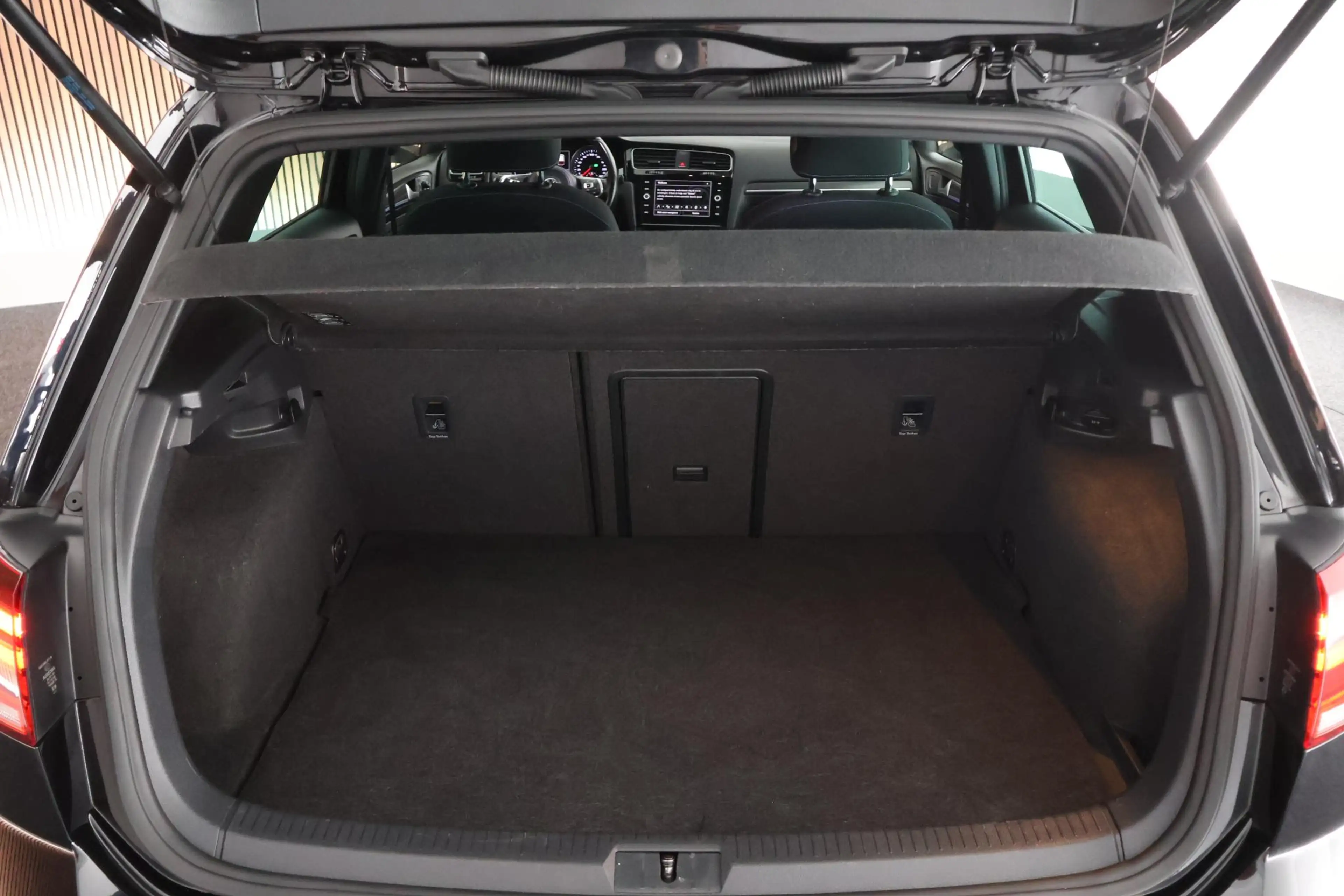 Volkswagen Golf GTE 1.4 TSI 204pk PHEV Trekhaak LED ACC Navigatie Park — photo 44