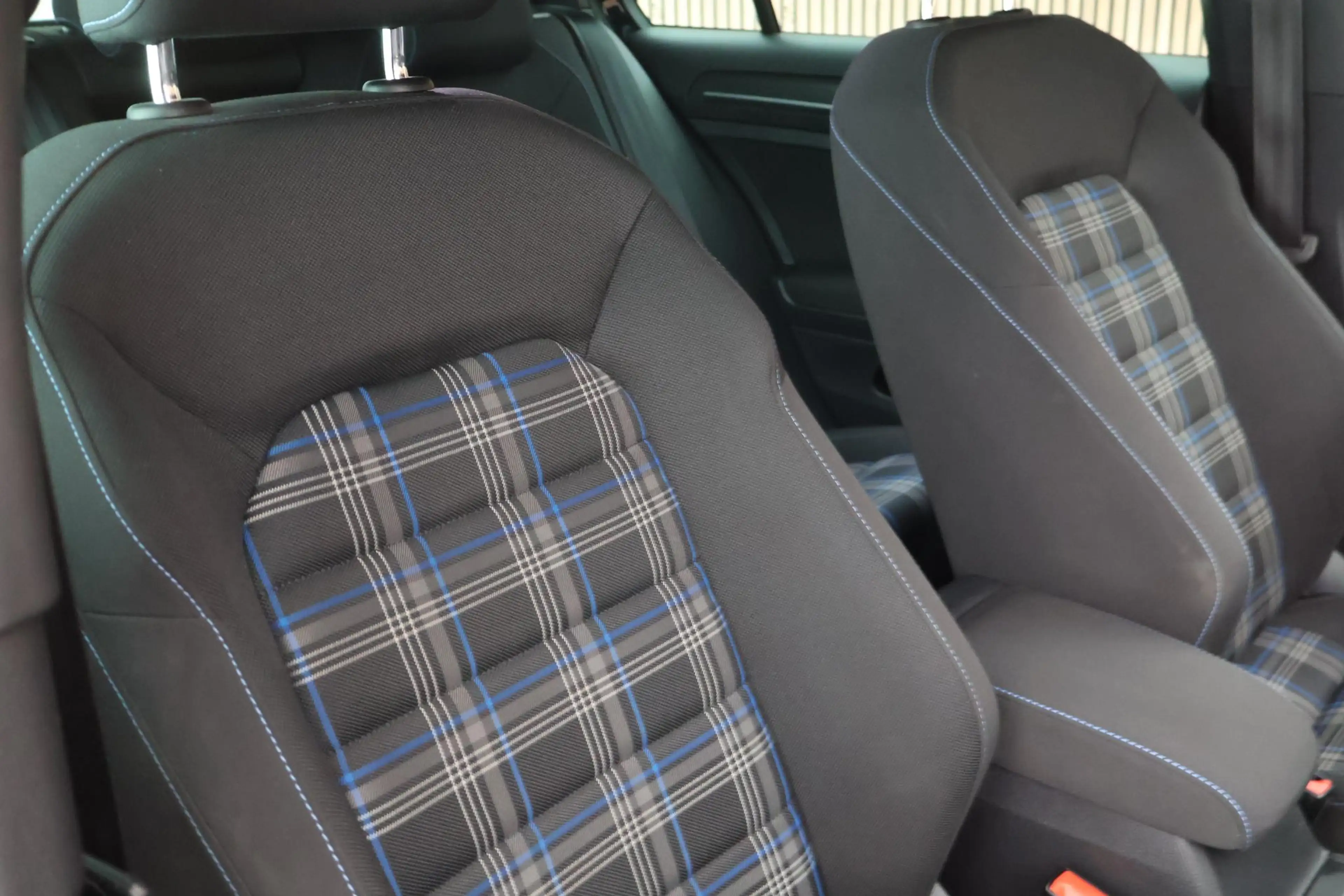 Volkswagen Golf GTE 1.4 TSI 204pk PHEV Trekhaak LED ACC Navigatie Park — photo 37
