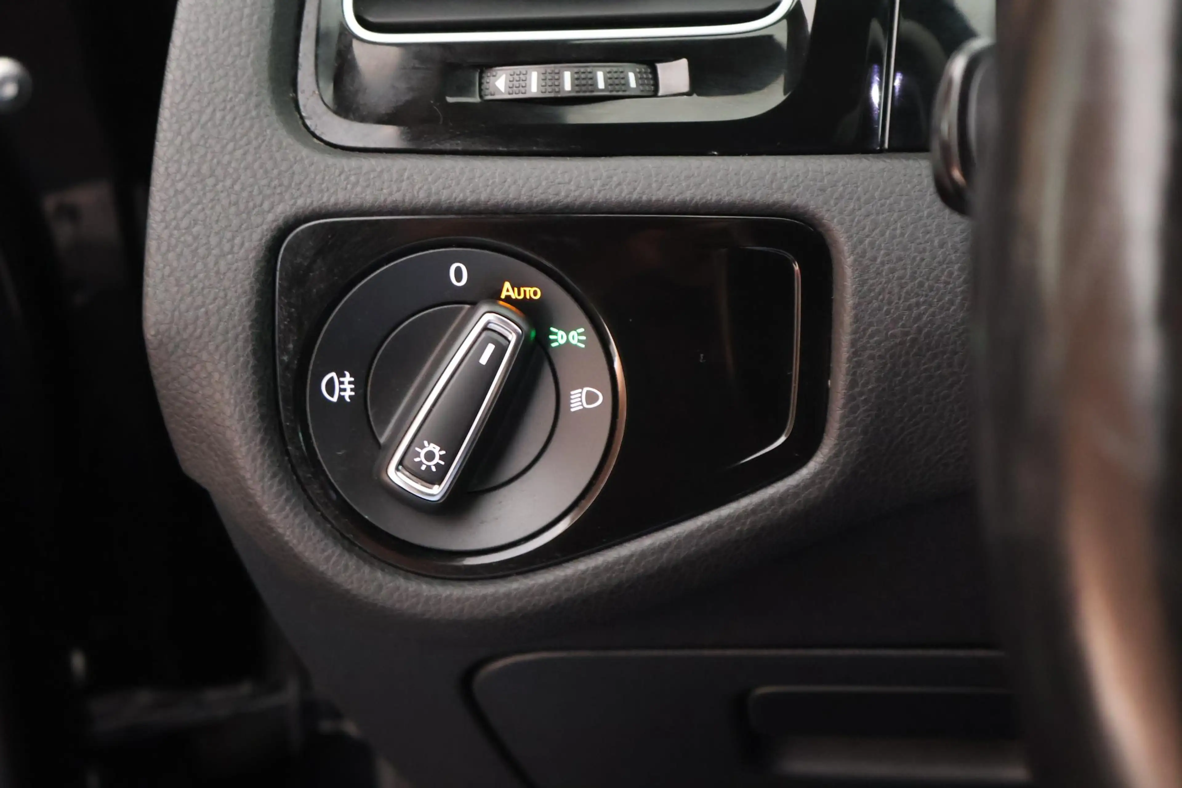 Volkswagen Golf GTE 1.4 TSI 204pk PHEV Trekhaak LED ACC Navigatie Park — photo 16