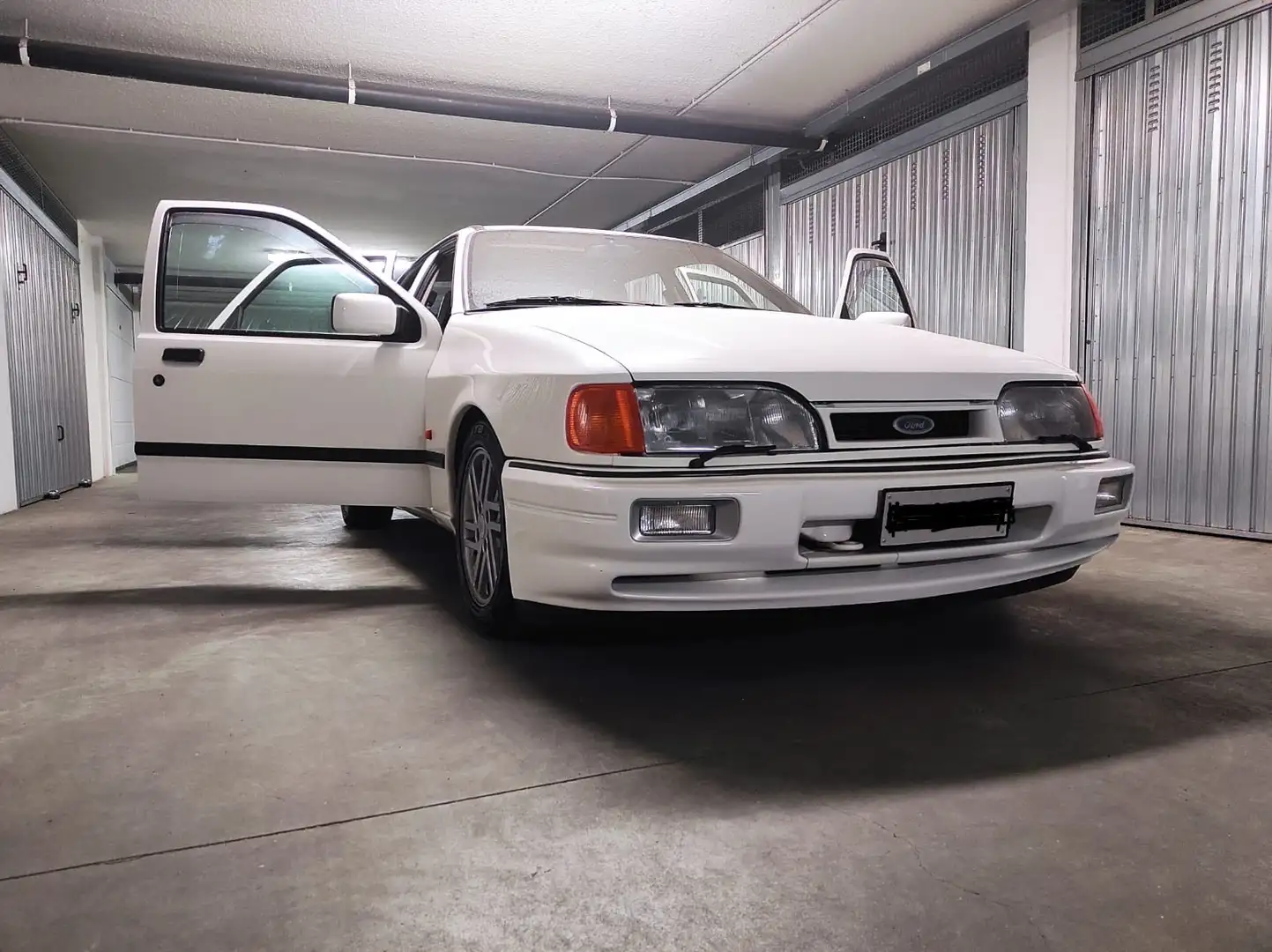 Ford Sierra 4p 2.0 Cosworth 2wd - 2