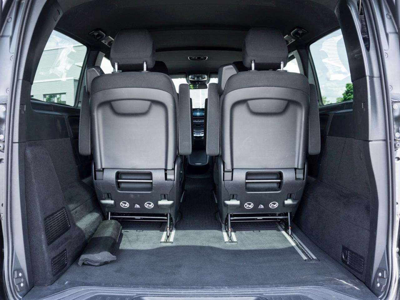 Mercedes-Benz V 220