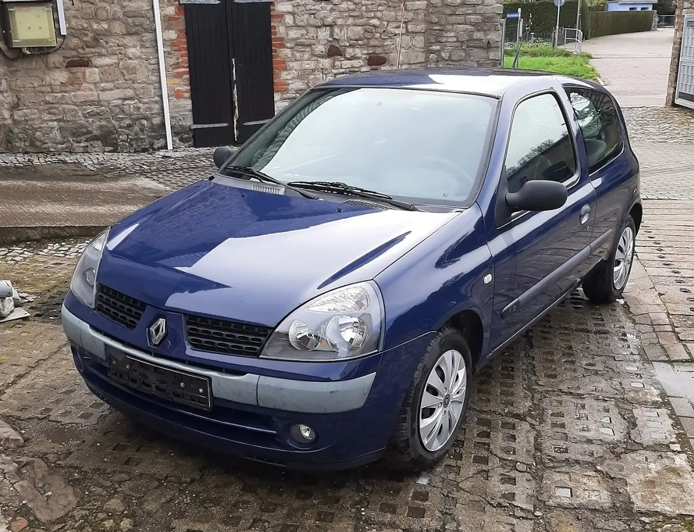 Renault Clio Expression Blau - 2
