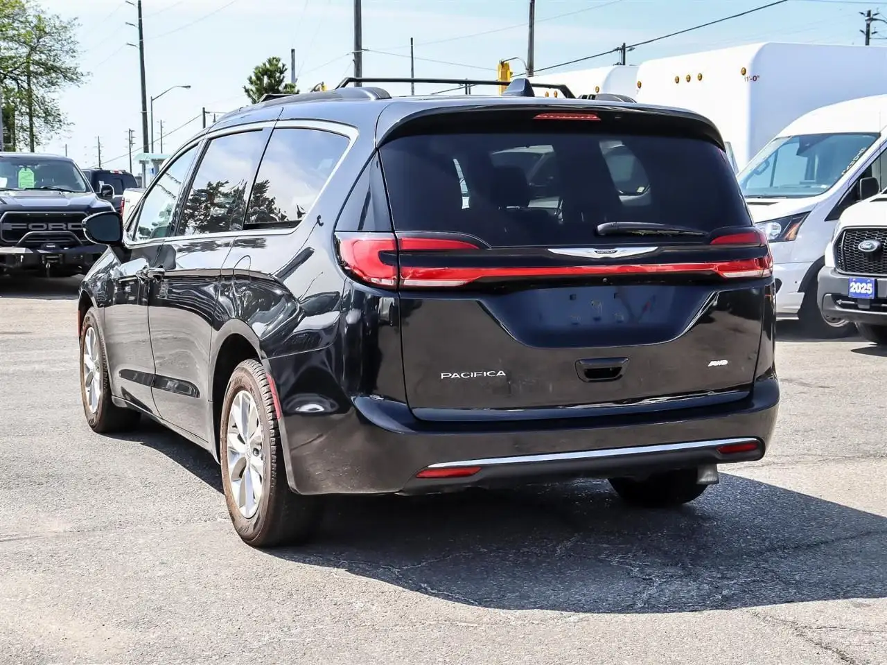 Chrysler Pacifica снимка Chrysler Pacifica