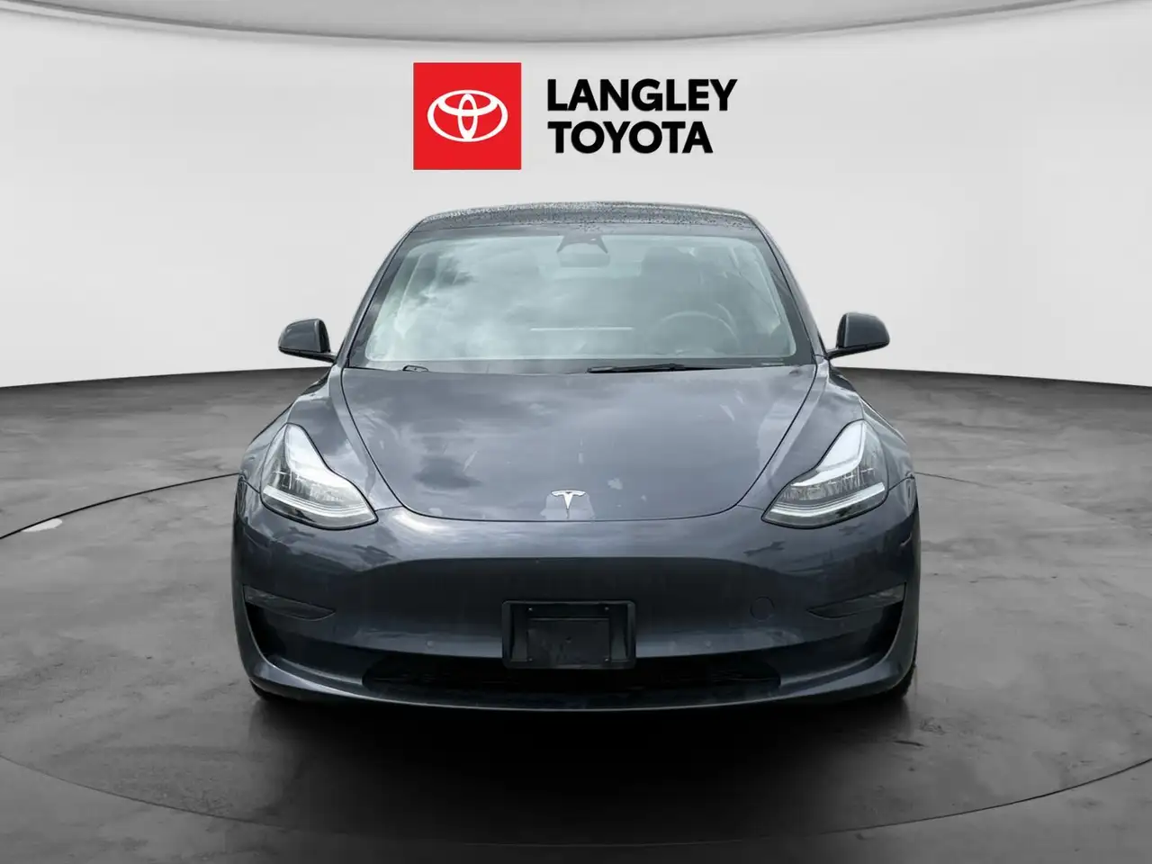 Tesla Model 3 photo Tesla Model 3