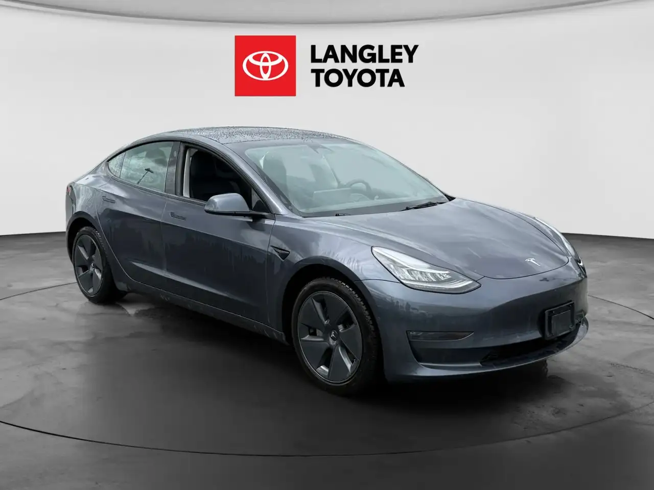 Tesla Model 3 photo Tesla Model 3