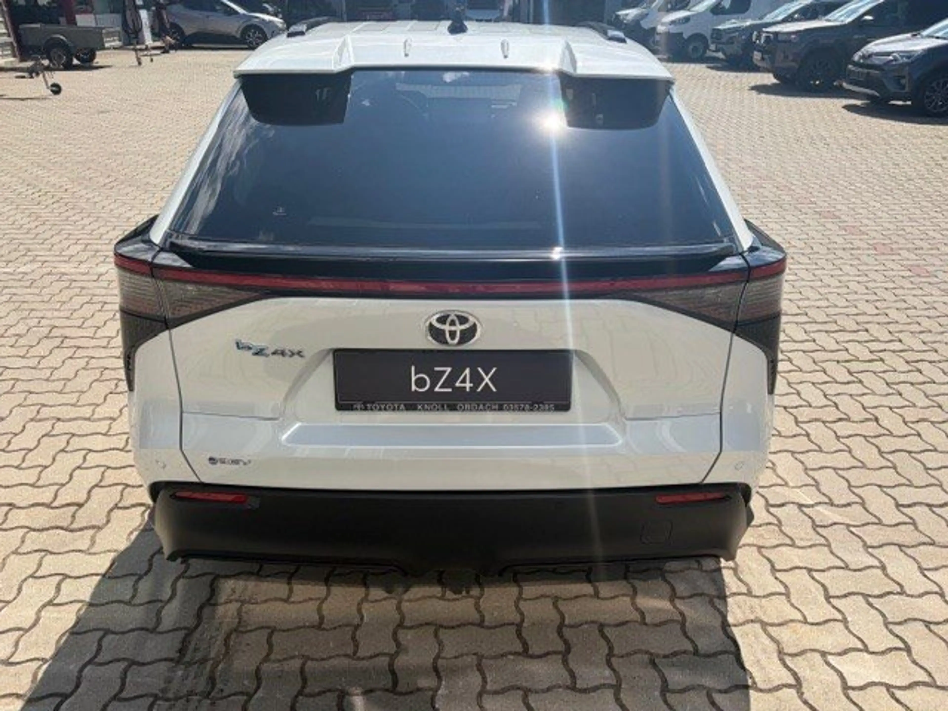 Toyota bZ4X AWD Lounge Gewerbewochenaktion — photo 5