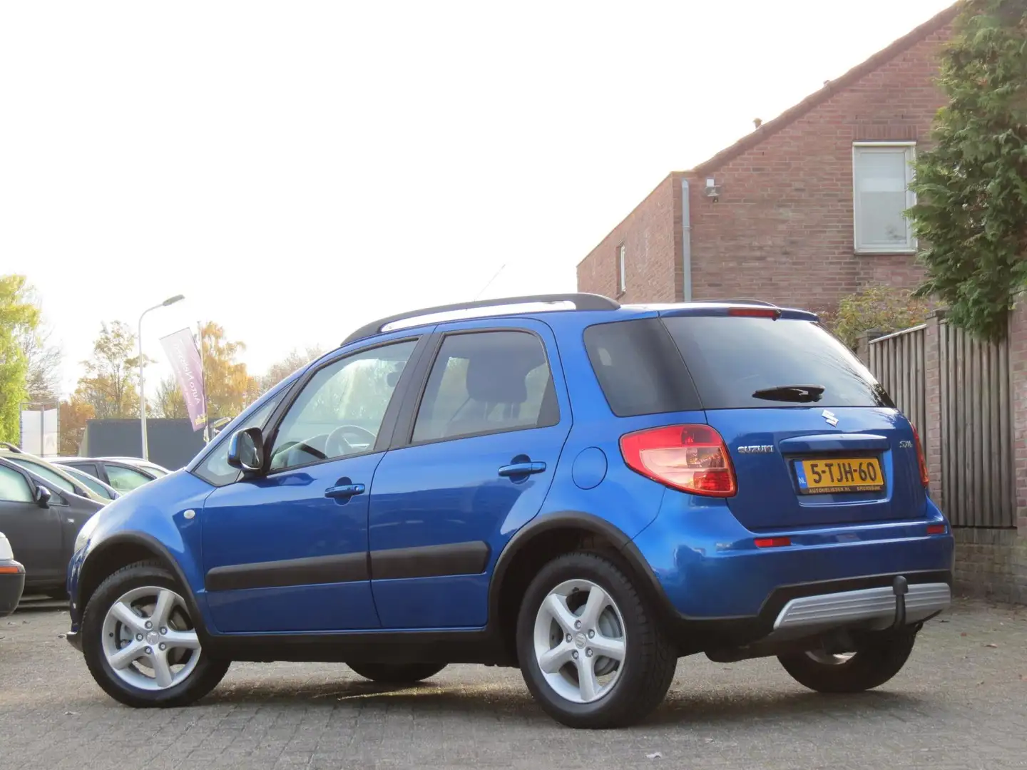 Suzuki SX4 1.6 Exclusive | TREKHAAK | CLIMA-AIRCO | KEYLESS E Bleu - 2