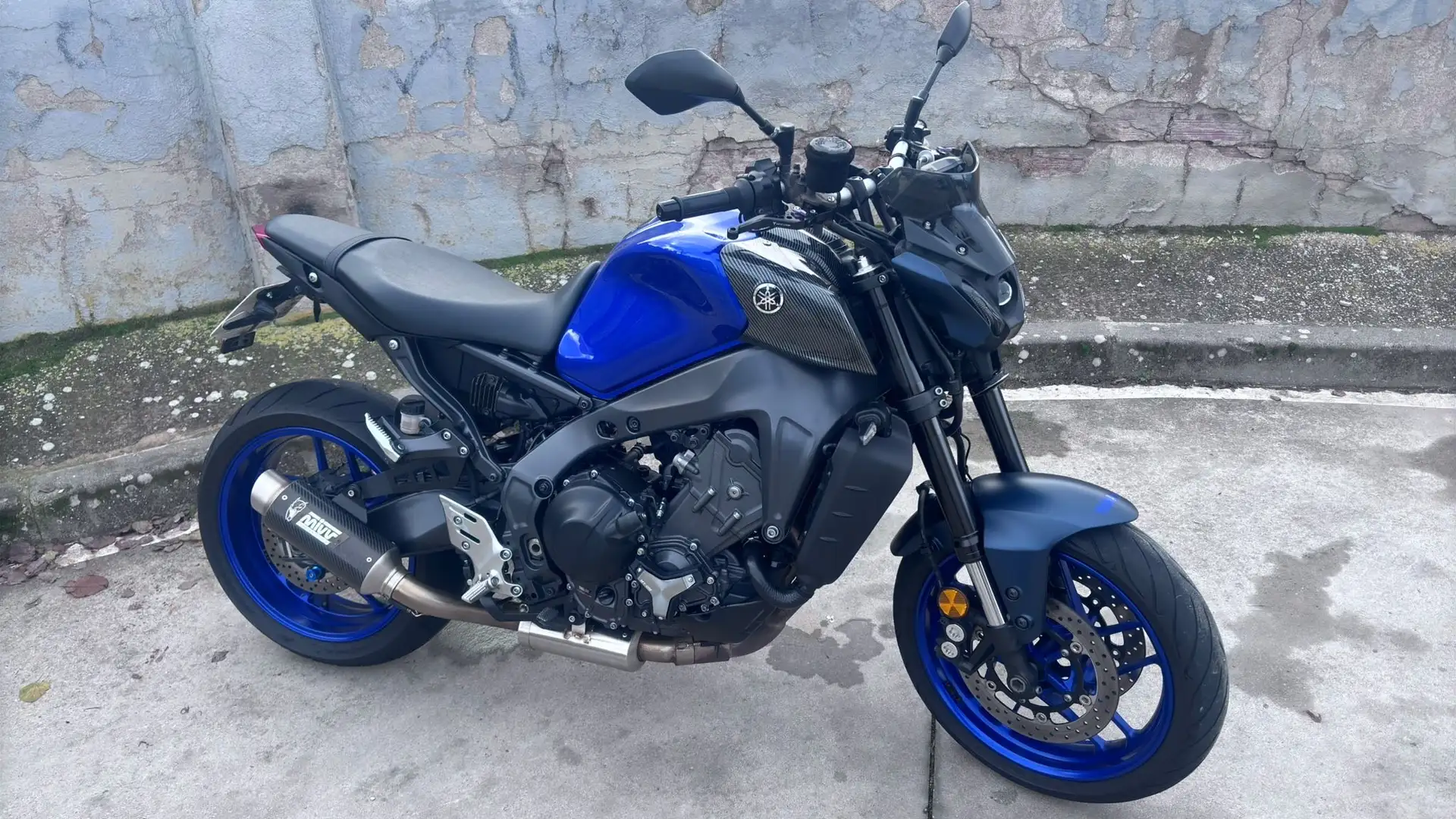 Yamaha MT-09 Azul - 1