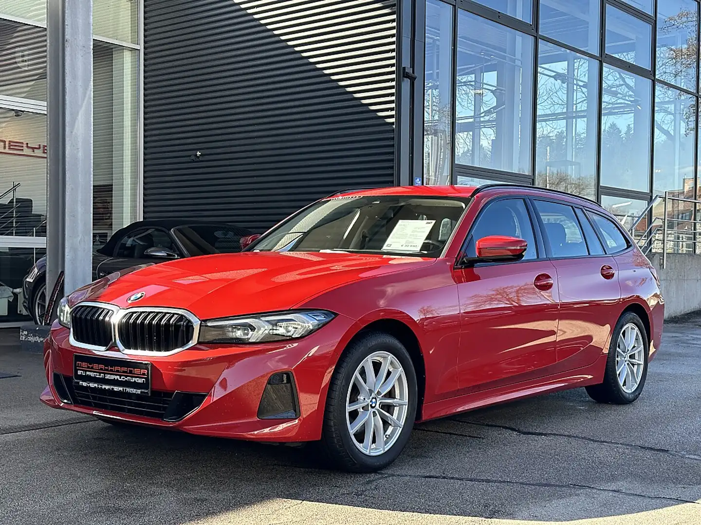 BMW 320 d xDrive Touring Aut. Rot - 2