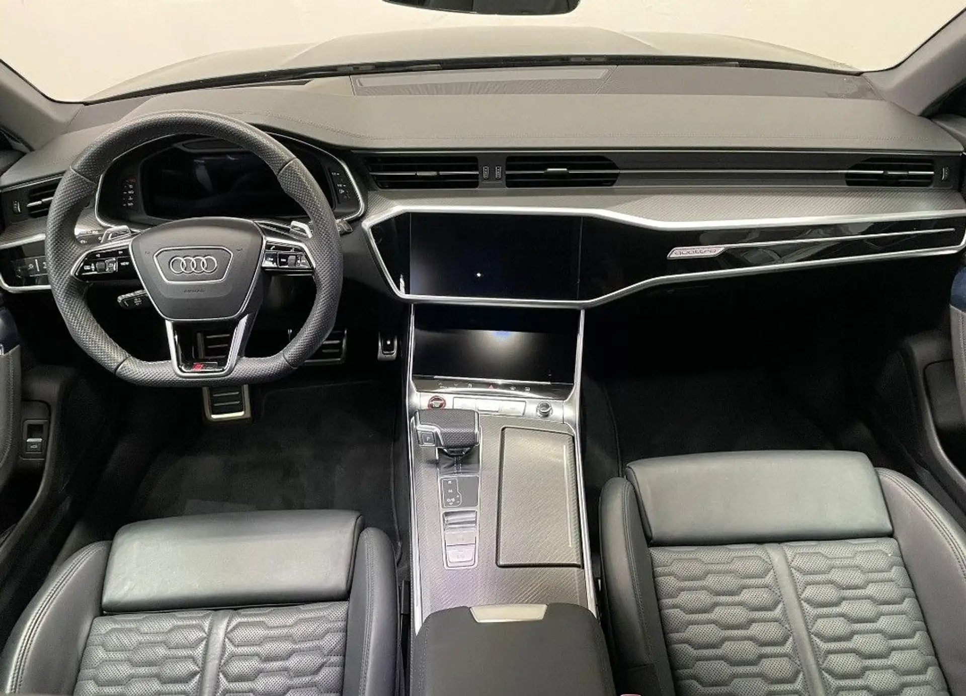 아우디 Audi RS6 4.0 TFSI 2021 검정 사진 8