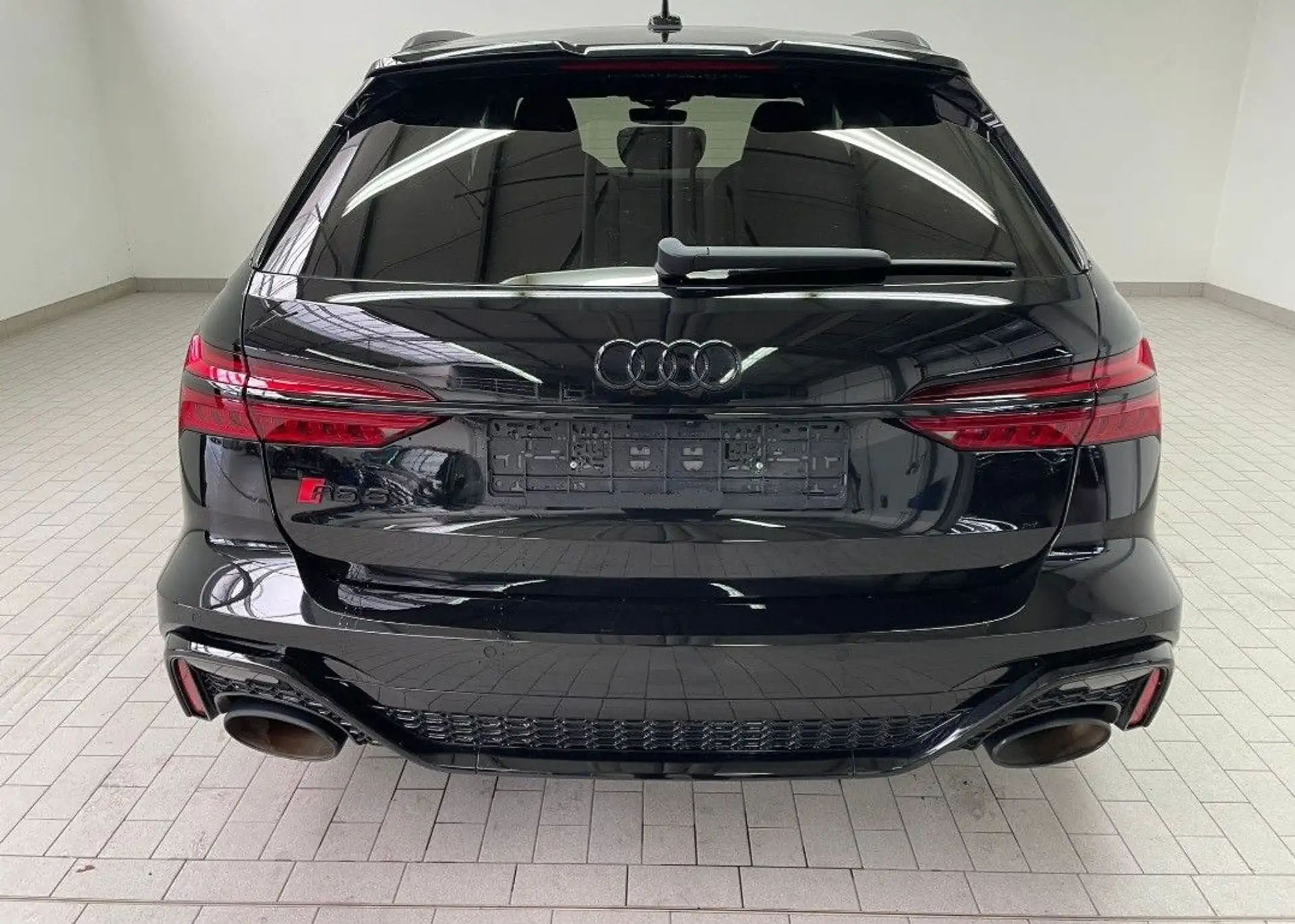 아우디 Audi RS6 4.0 TFSI 2021 검정 사진 6