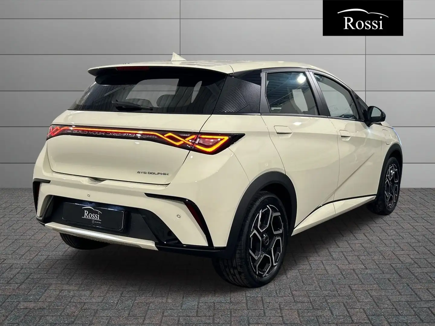 BYD Dolphin 2025 Comfort Bílá - 2