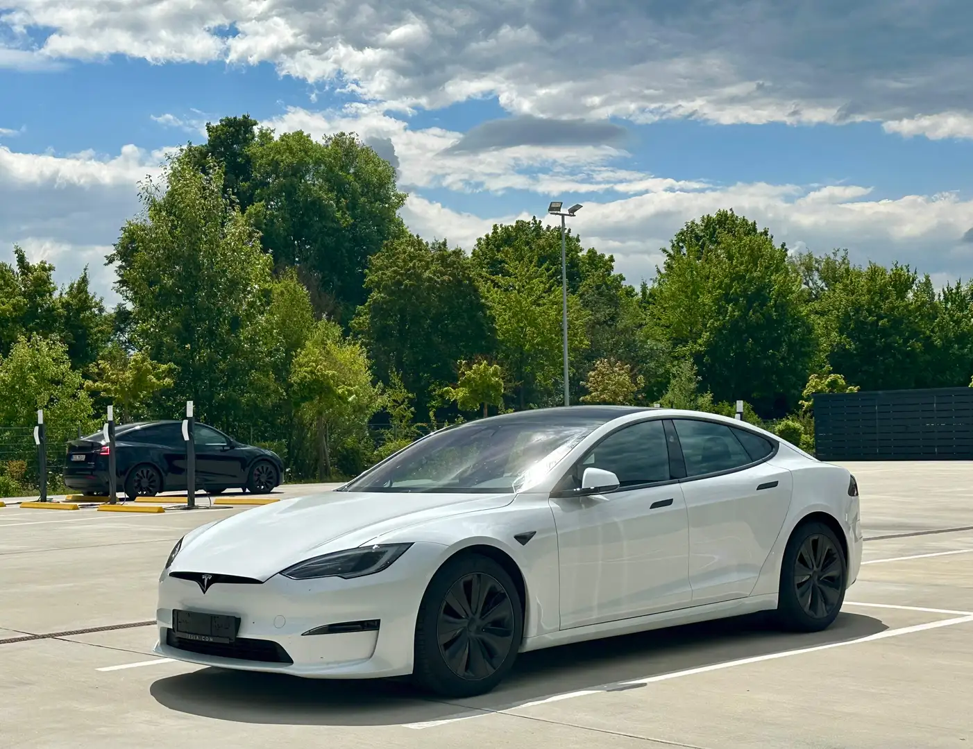 Tesla Model S NEW=900km/net:71.420EU/EAP/AHK/AP4/Gar:2029-100Tkm Weiß - 1