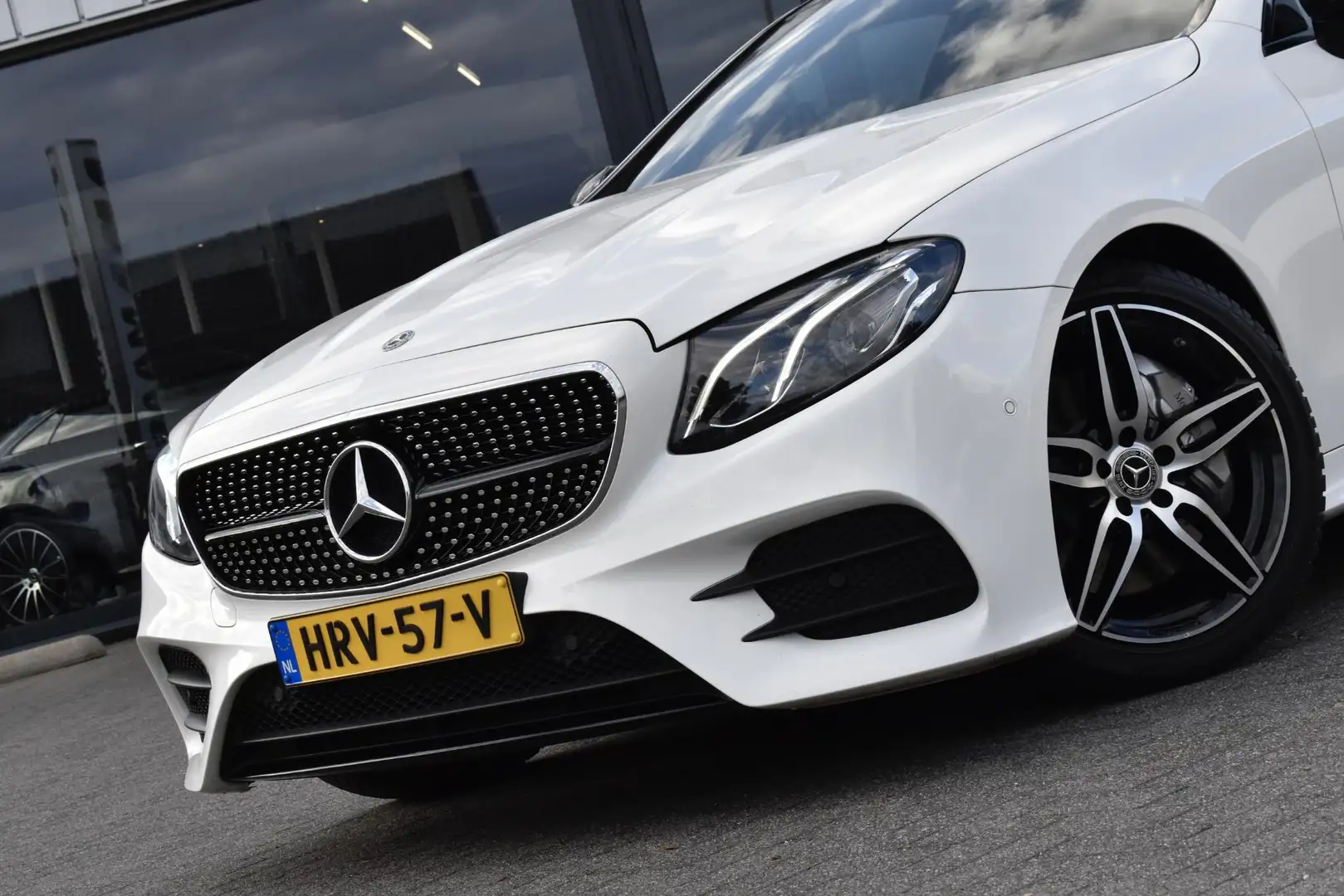 Mercedes-Benz E 350 Coupé AMG NIGHT PANORAMADAK Bianco - 2