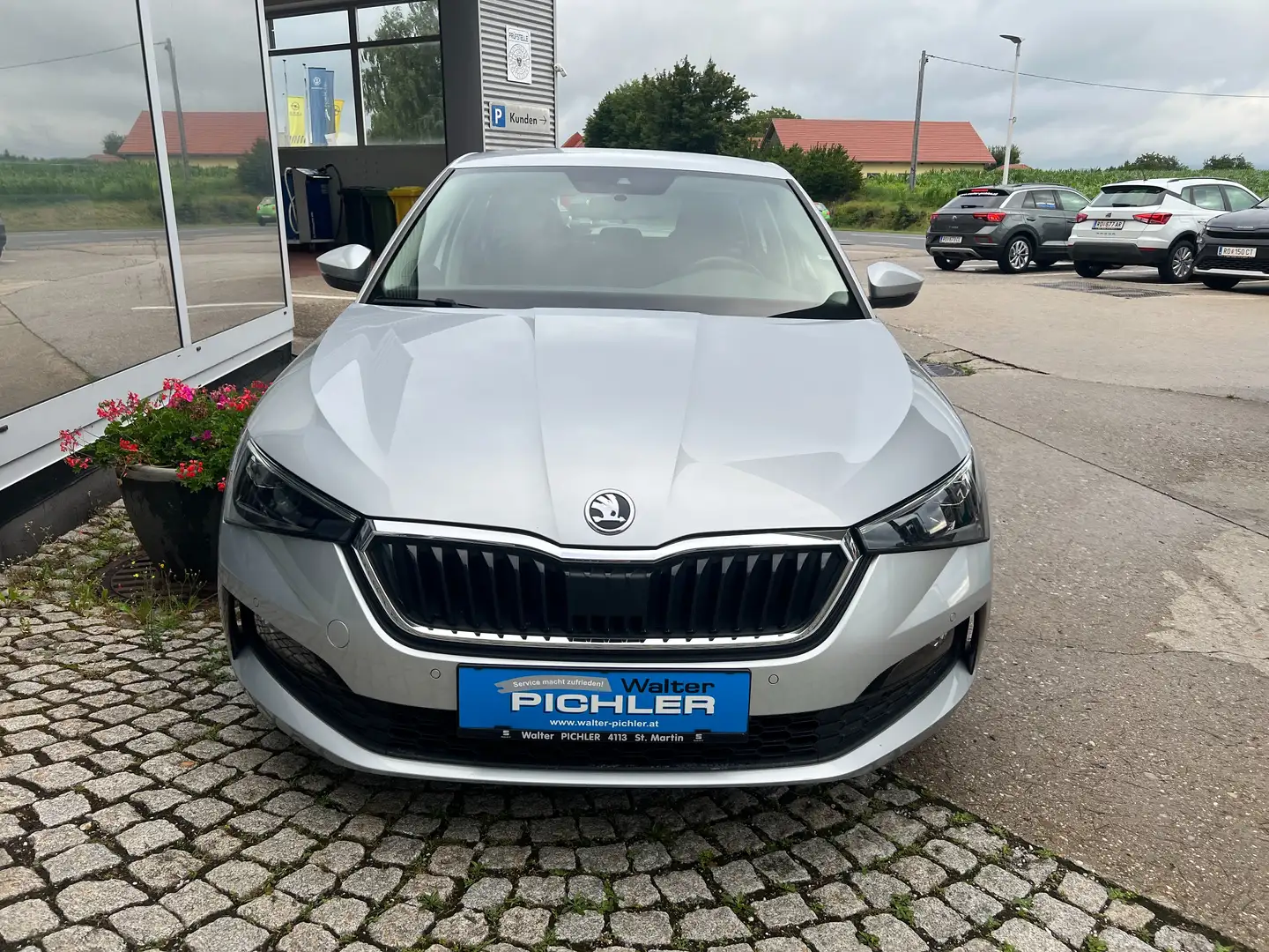 Skoda Scala Ambition TSI Gris - 2