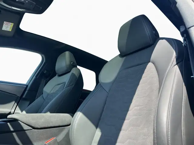 Audi E-Tron view 13