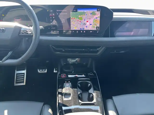 Audi E-Tron view 11