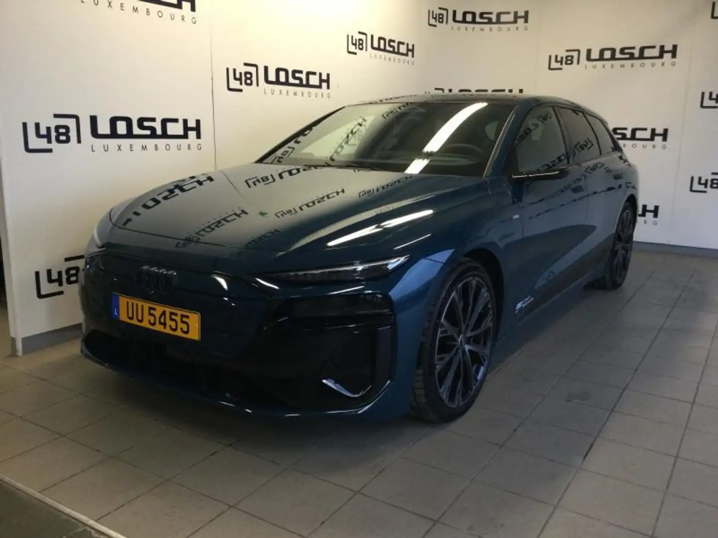 Audi A6 Edition Blu Avant e-tron Bleu - 1