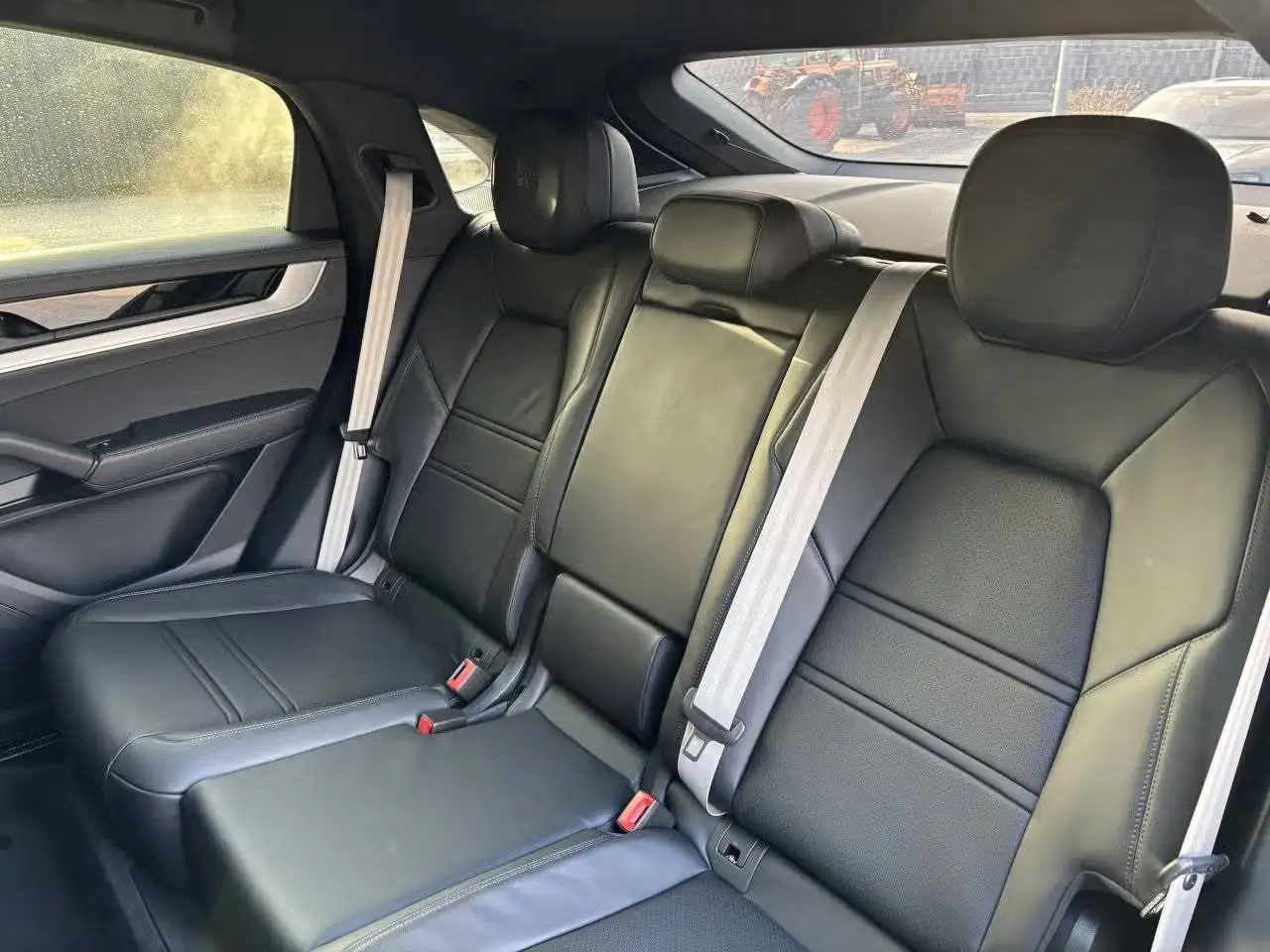 Porsche Cayenne S Coupé E-Hybrid Black Edition 9