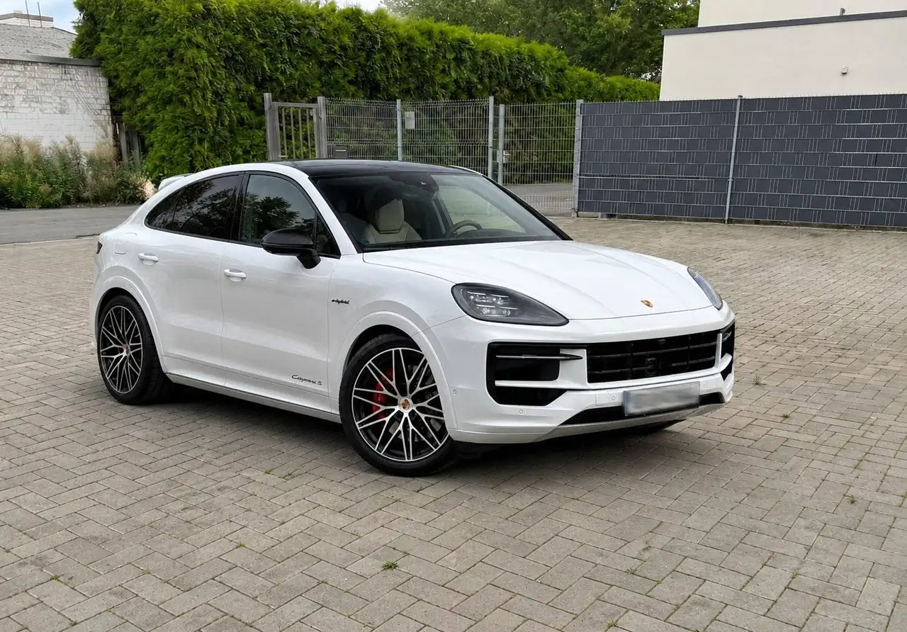 Porsche Cayenne S Coupé E-Hybrid Black Edition 2