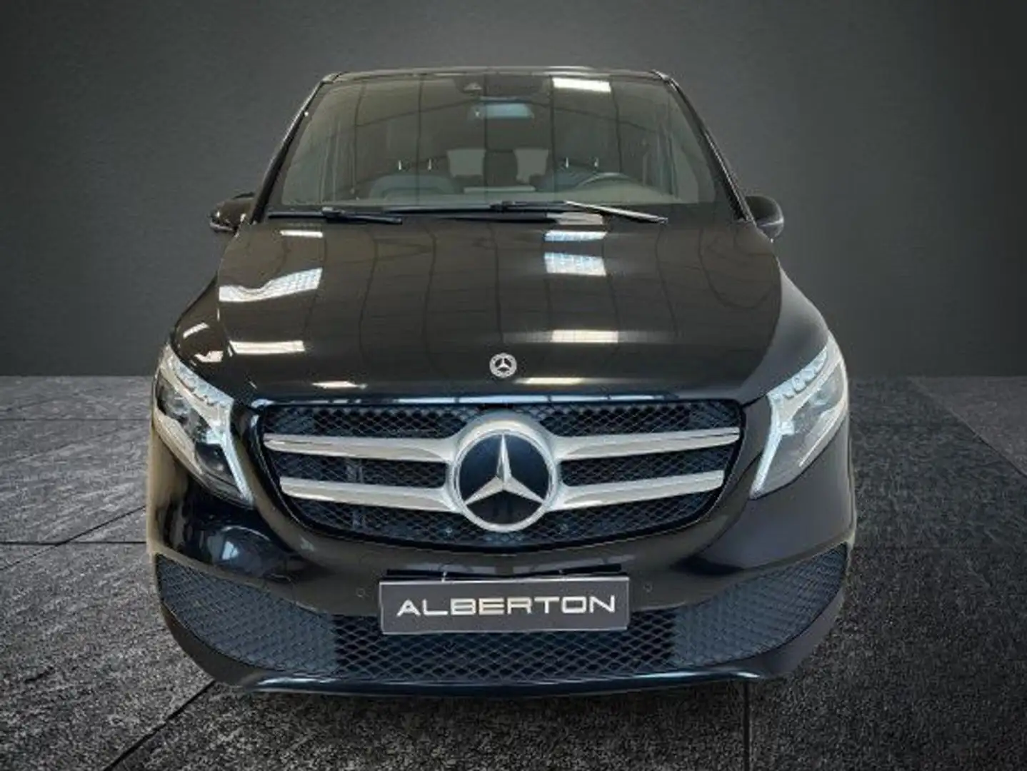 Mercedes-Benz V 300 d Automatic 4Matic Premium Extralong Nero - 2