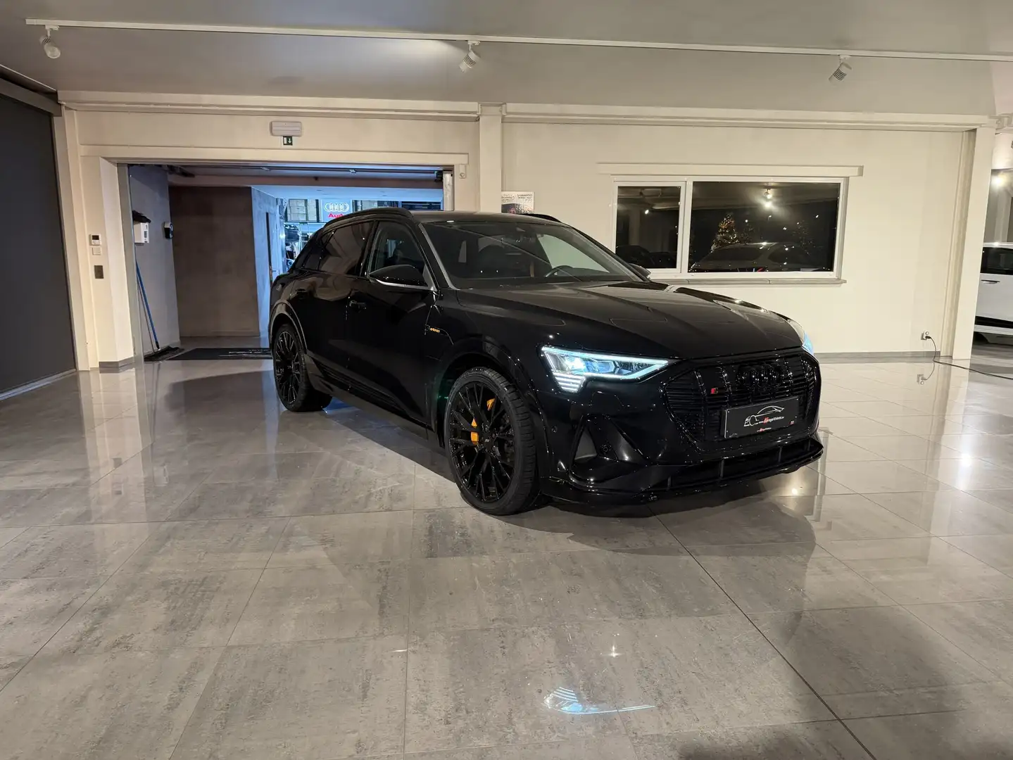 Audi Q8 e-tron 55 QUATTRO 408PK * BLACK EDITION * MATRIX * 360CAM Schwarz - 1