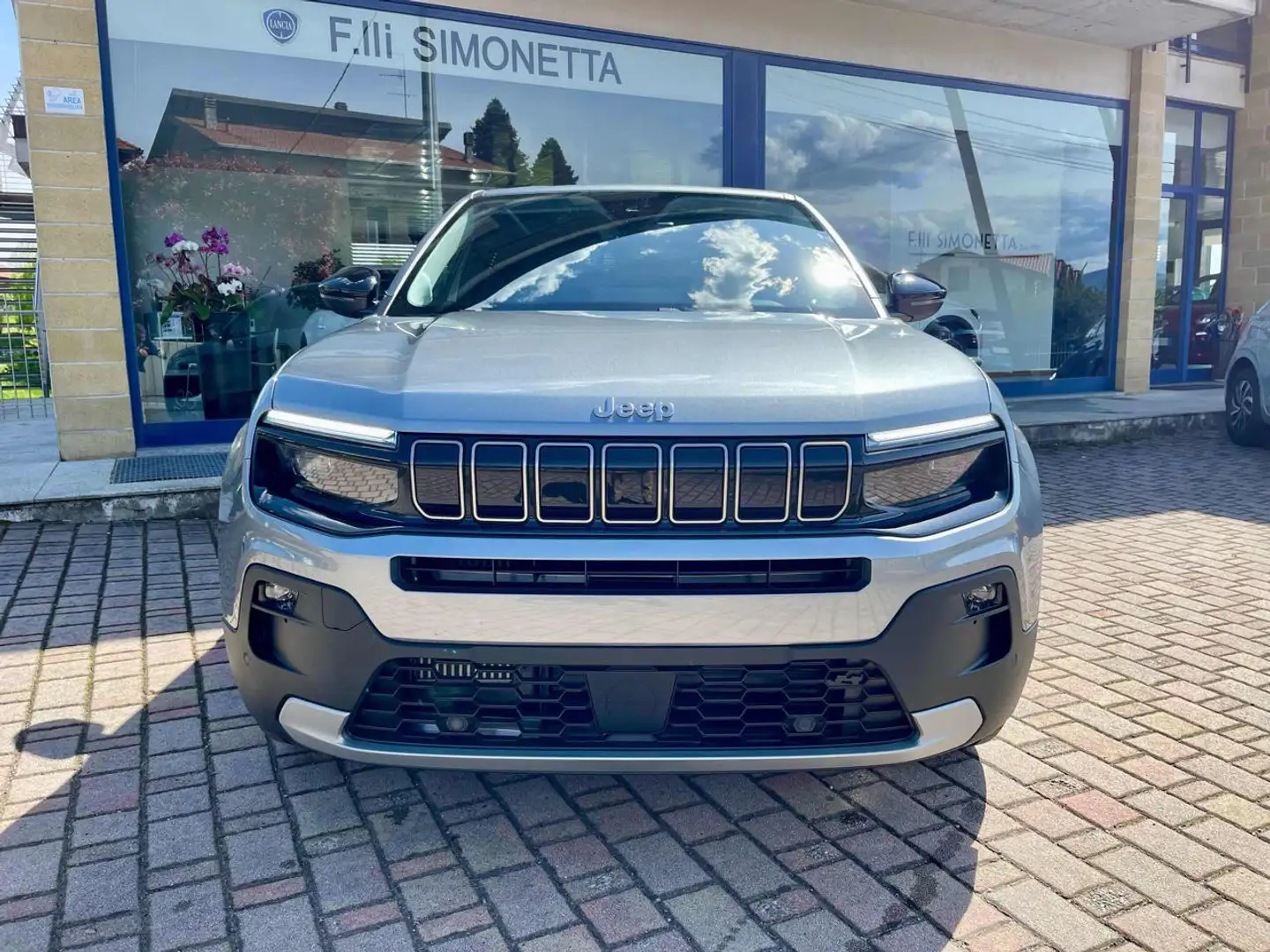 Jeep Avenger 1.2 Turbo 100CV Summit - KM0 Grau - 2