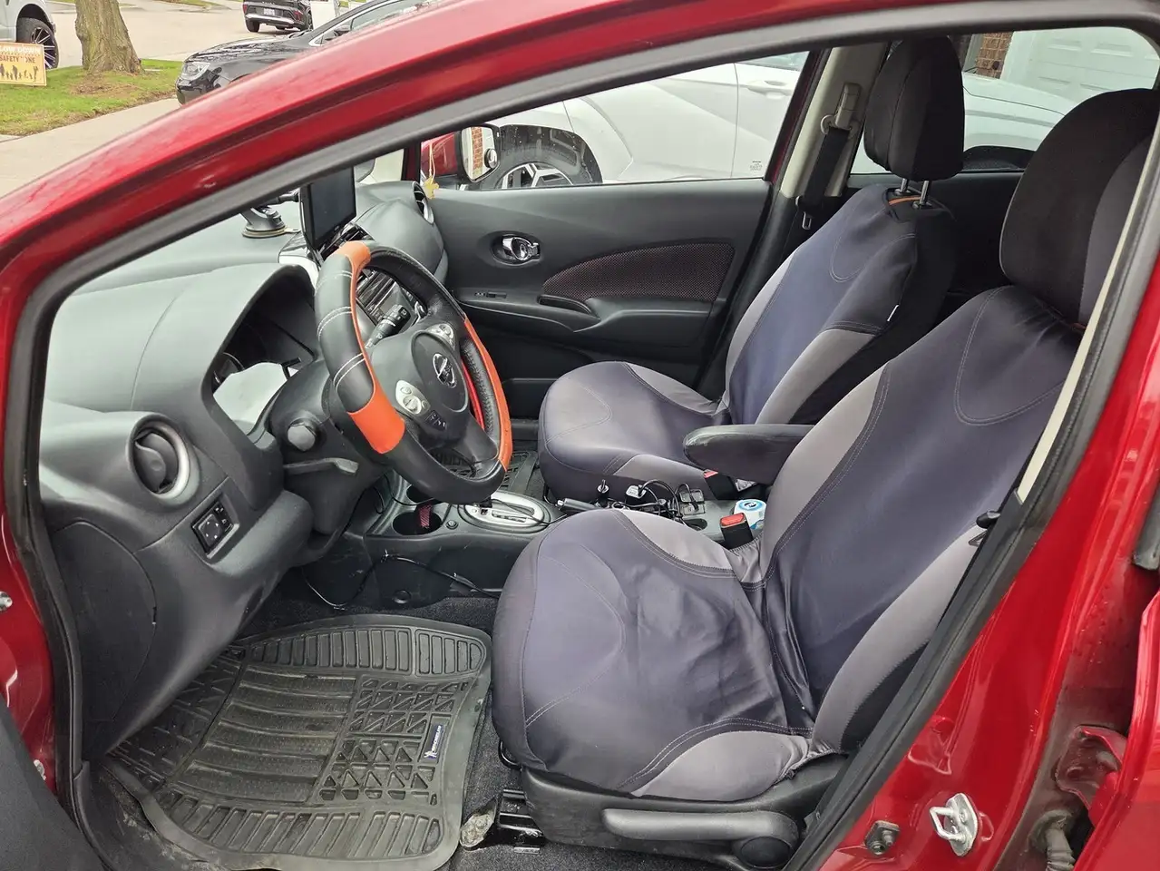 Nissan Note снимка Nissan Note