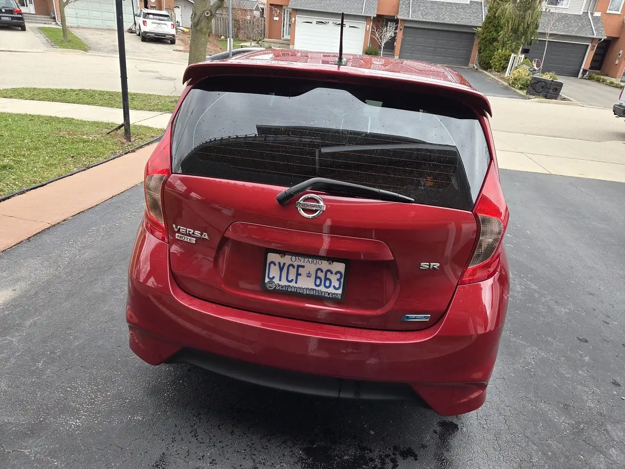 Nissan Note снимка Nissan Note