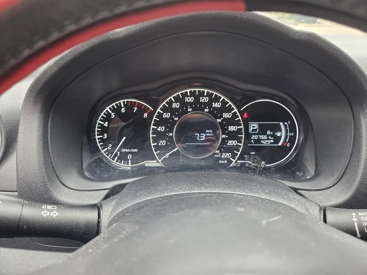 Nissan Note снимка Nissan Note