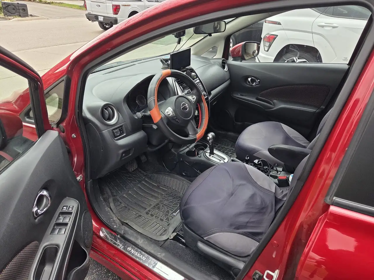 Nissan Note снимка Nissan Note