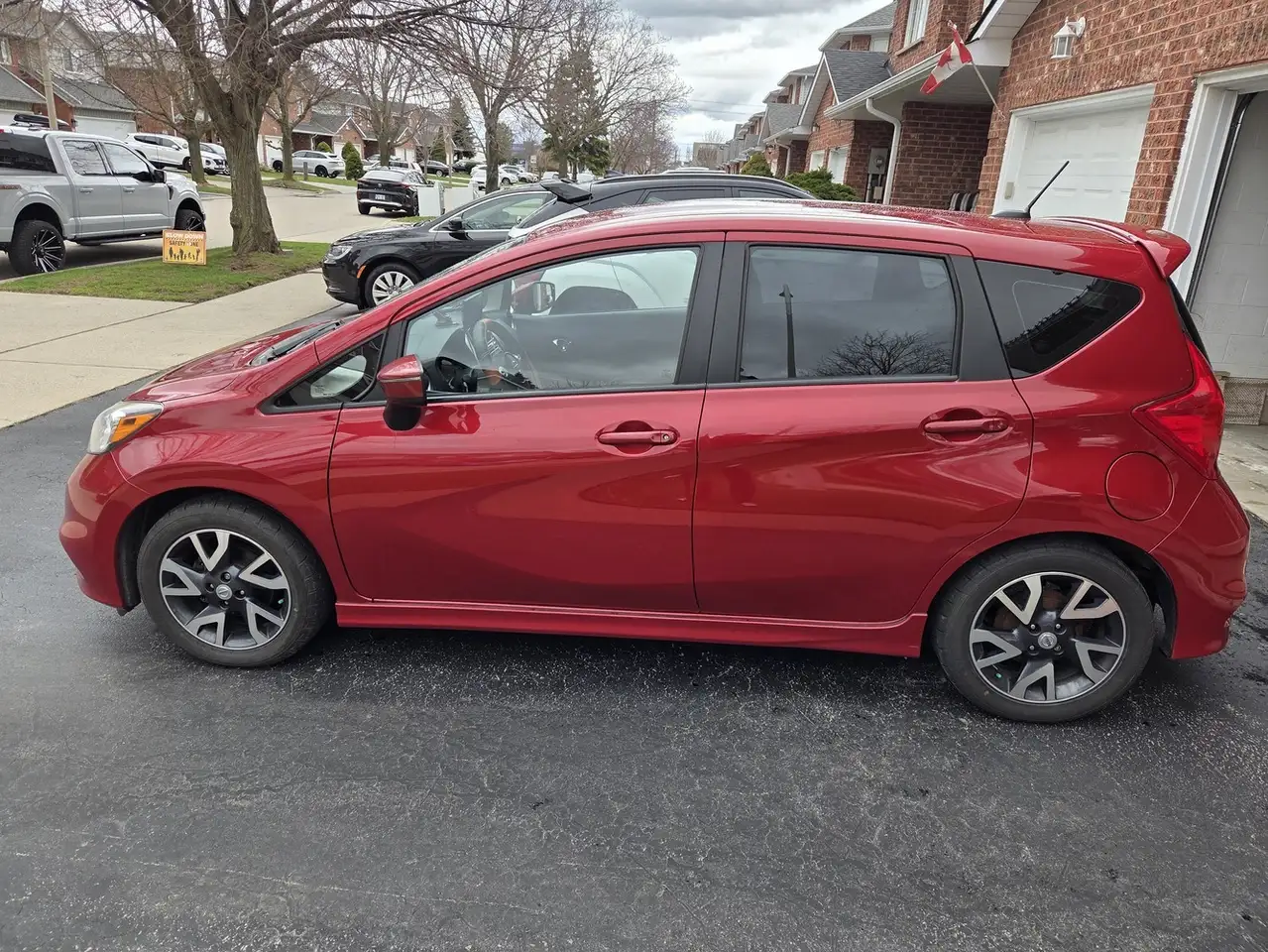 Nissan Note снимка Nissan Note