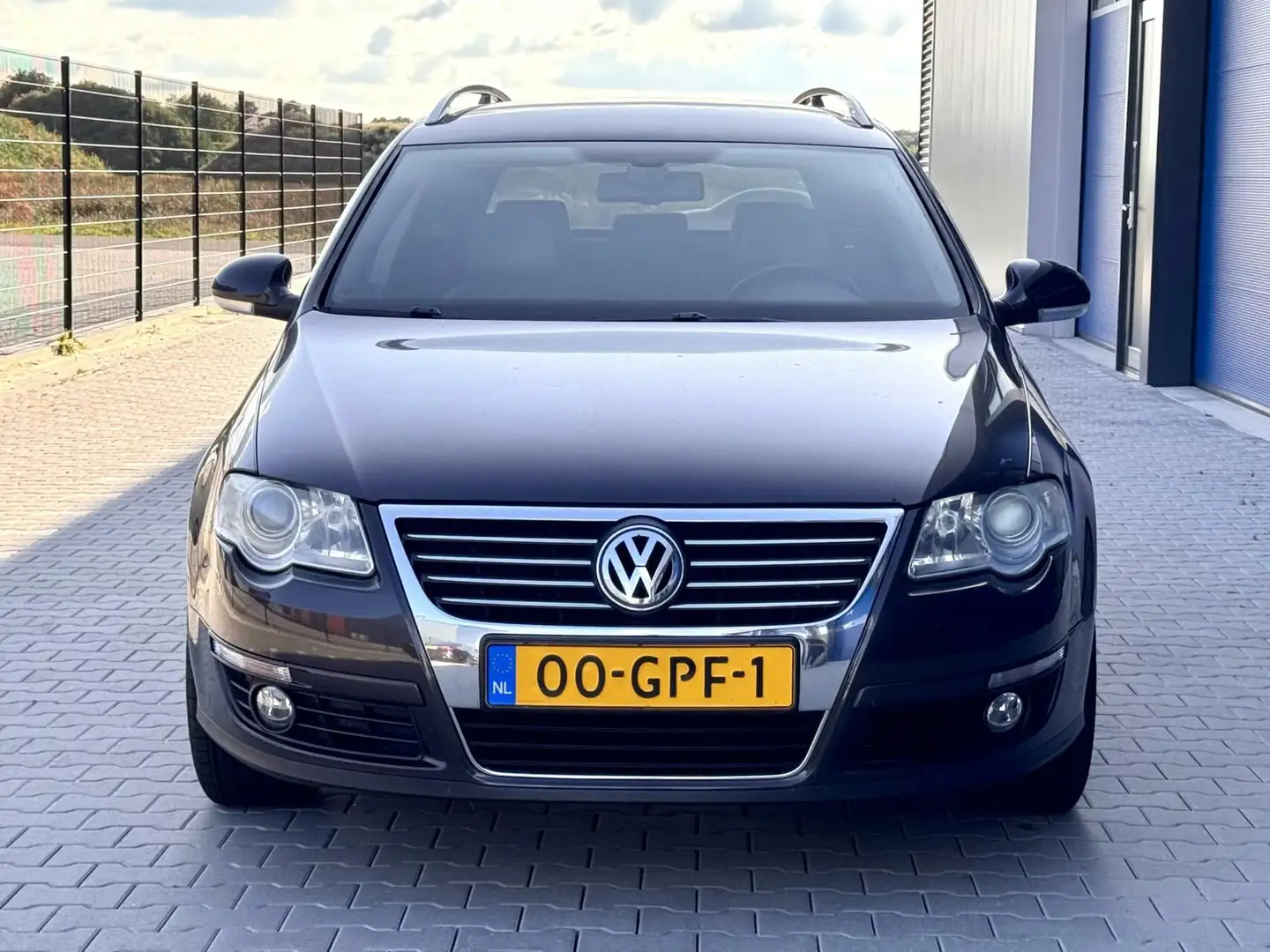Volkswagen Passat Variant 1.8 TFSI Trendline Marrón - 2