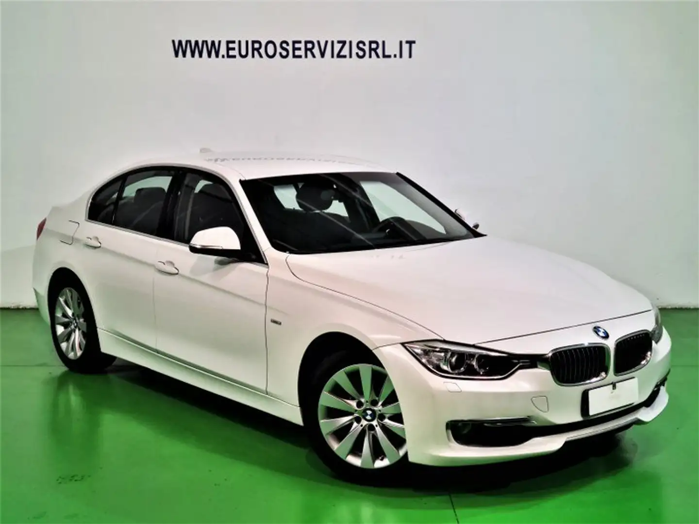 BMW 328 328i Luxury E6 Bílá - 1