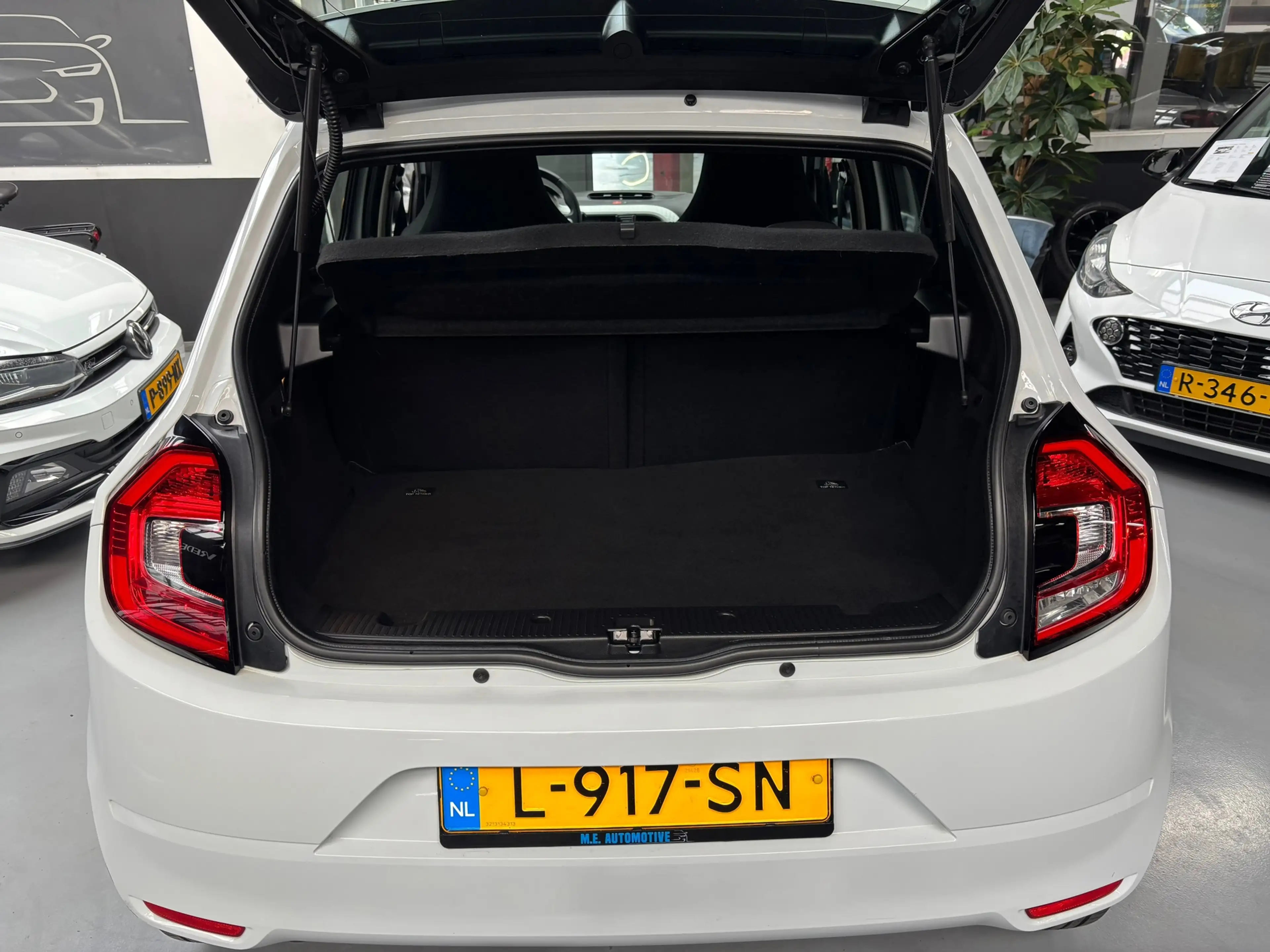 Renault Twingo 1.0 SCe Collection / Airco — photo 9
