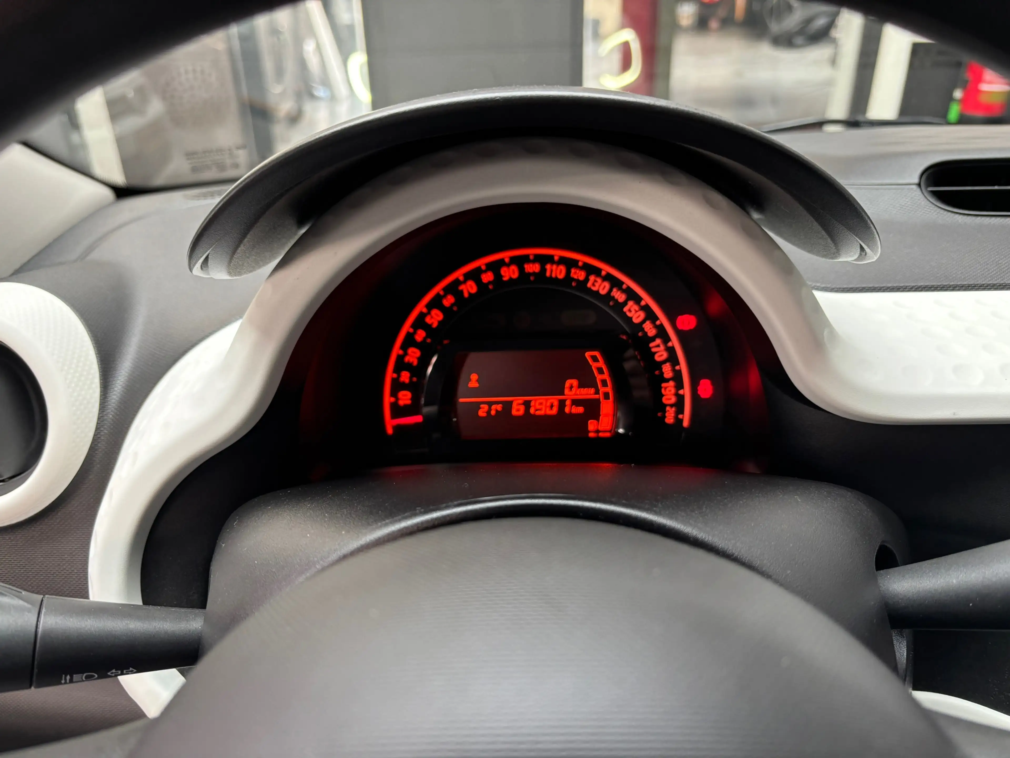 Renault Twingo 1.0 SCe Collection / Airco — photo 22