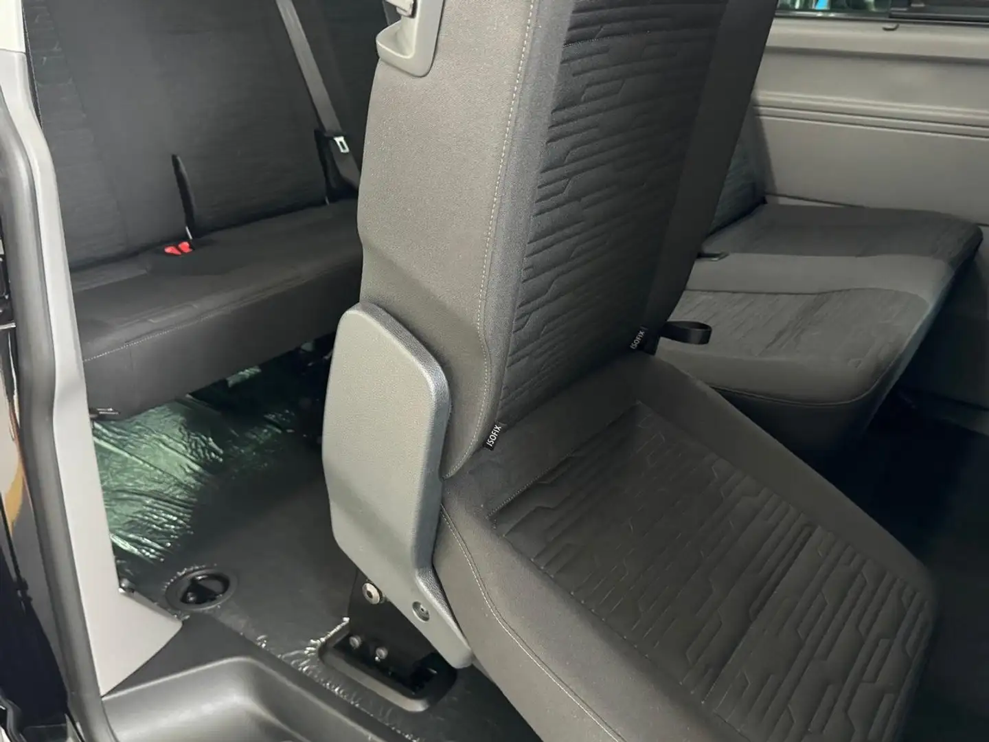 Volkswagen T5 Caravelle Comfortline 150 cv Negru - 2