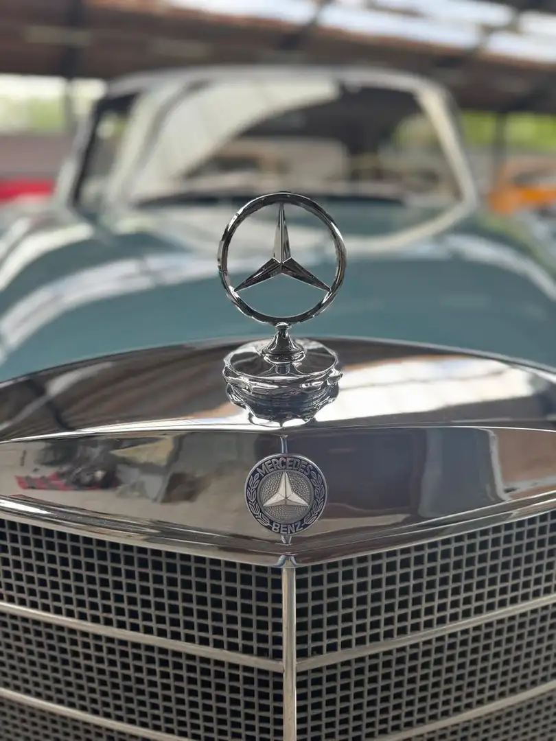 Mercedes-Benz 300 300 SE Cabrio Frame off  Neuwagenzustand Синій - 2