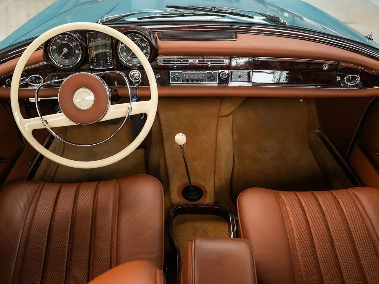 Mercedes-Benz 300 SE Cabrio Frame off Neuwagenzustand, foto 10