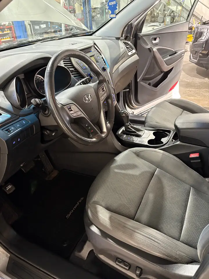 Hyundai SANTA FE снимка Hyundai SANTA FE
