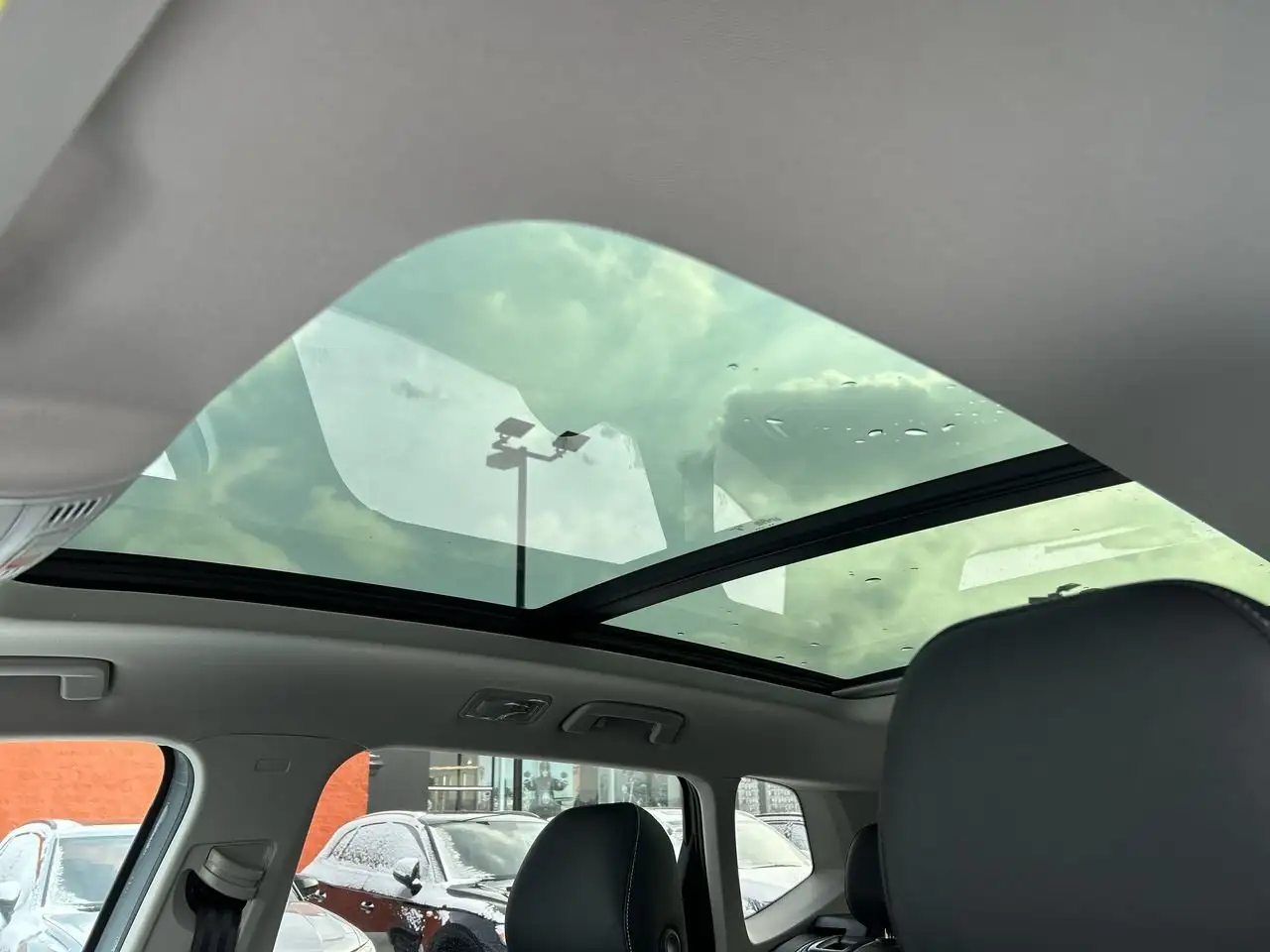Volkswagen Taos снимка Volkswagen Taos