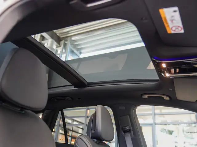 Mercedes-Benz GLC view 13